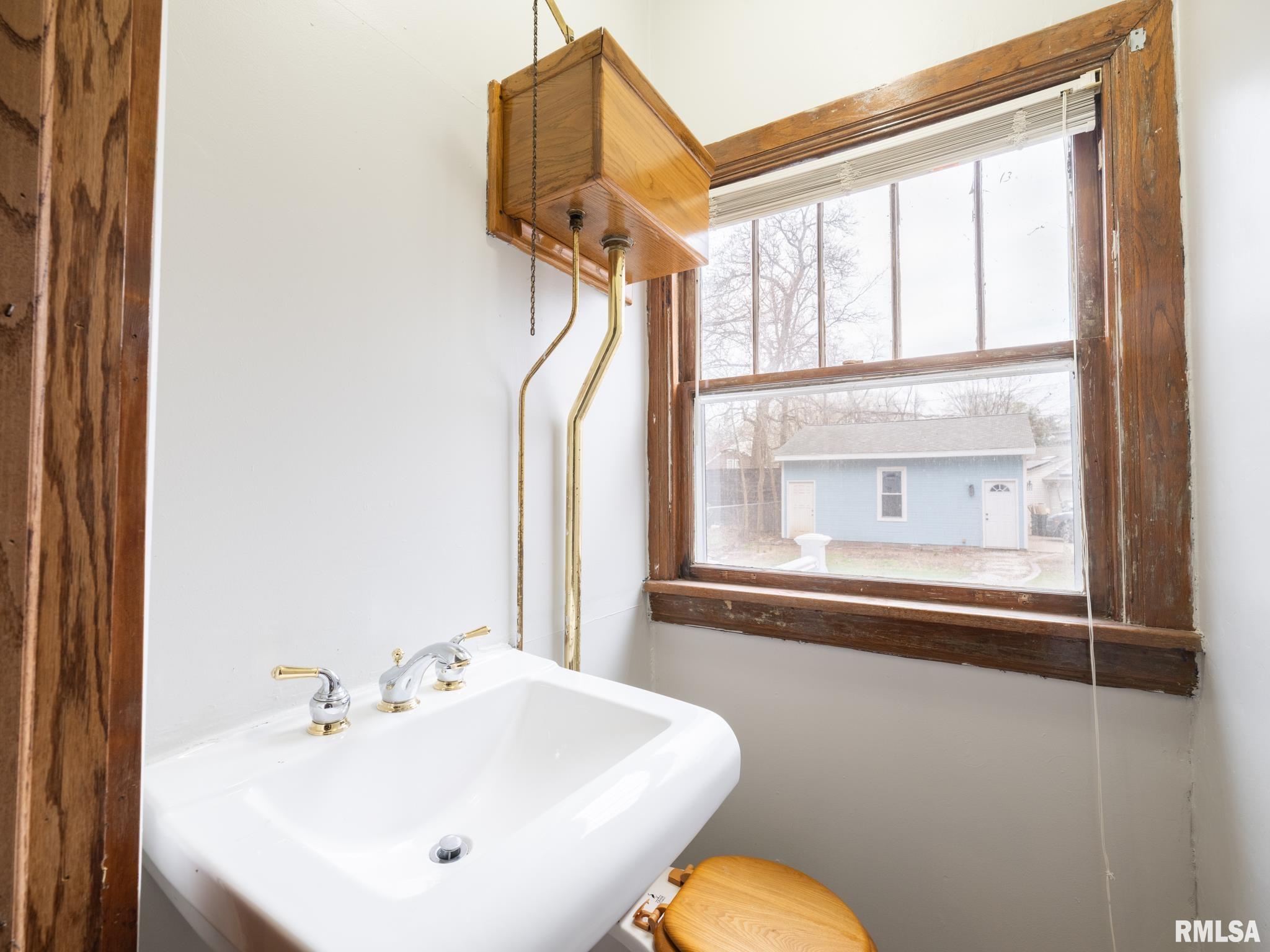 943 NE Glen Oak Avenue, Peoria, Illinois image 37