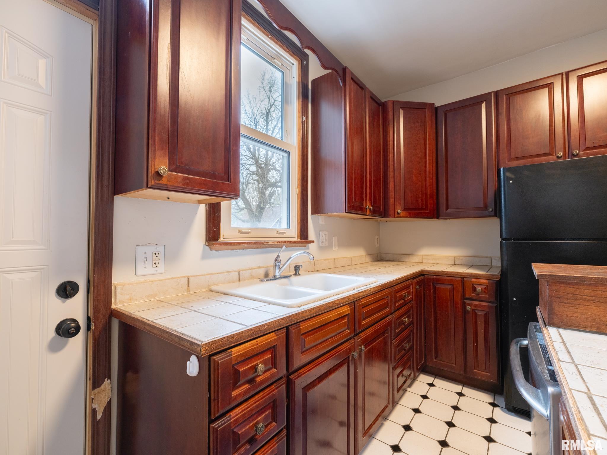 943 NE Glen Oak Avenue, Peoria, Illinois image 40