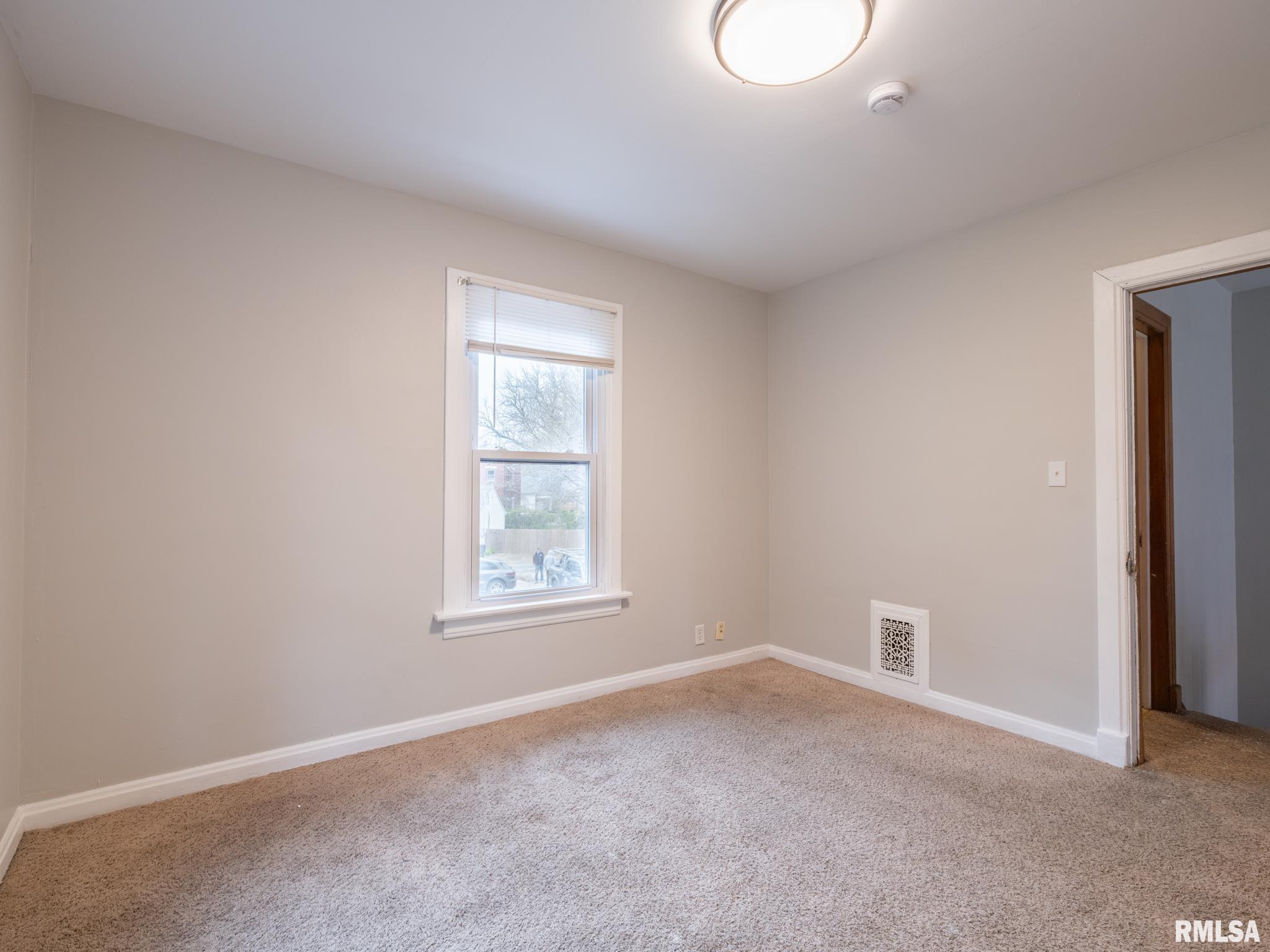 943 NE Glen Oak Avenue, Peoria, Illinois image 49