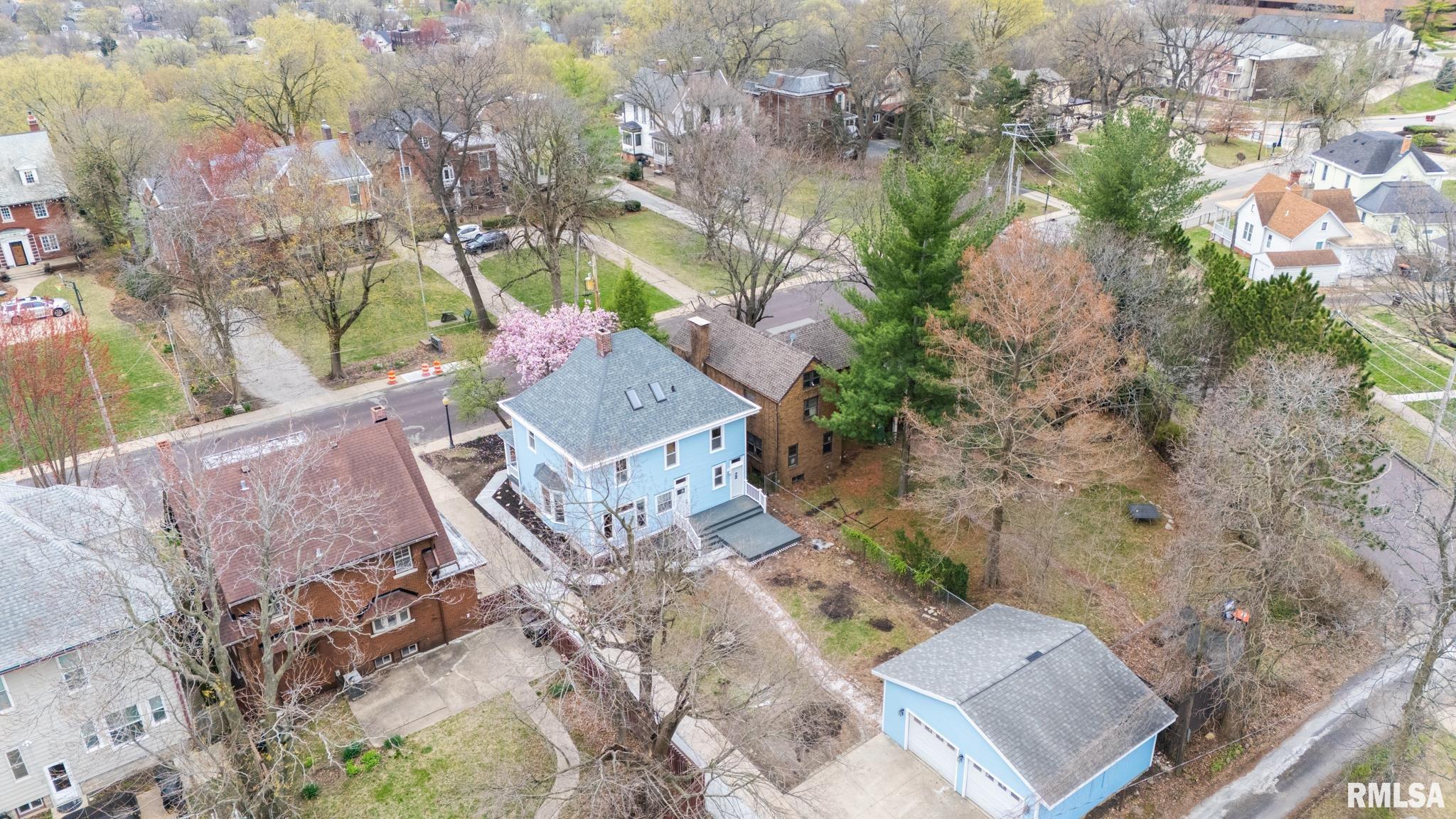 943 NE Glen Oak Avenue, Peoria, Illinois image 7
