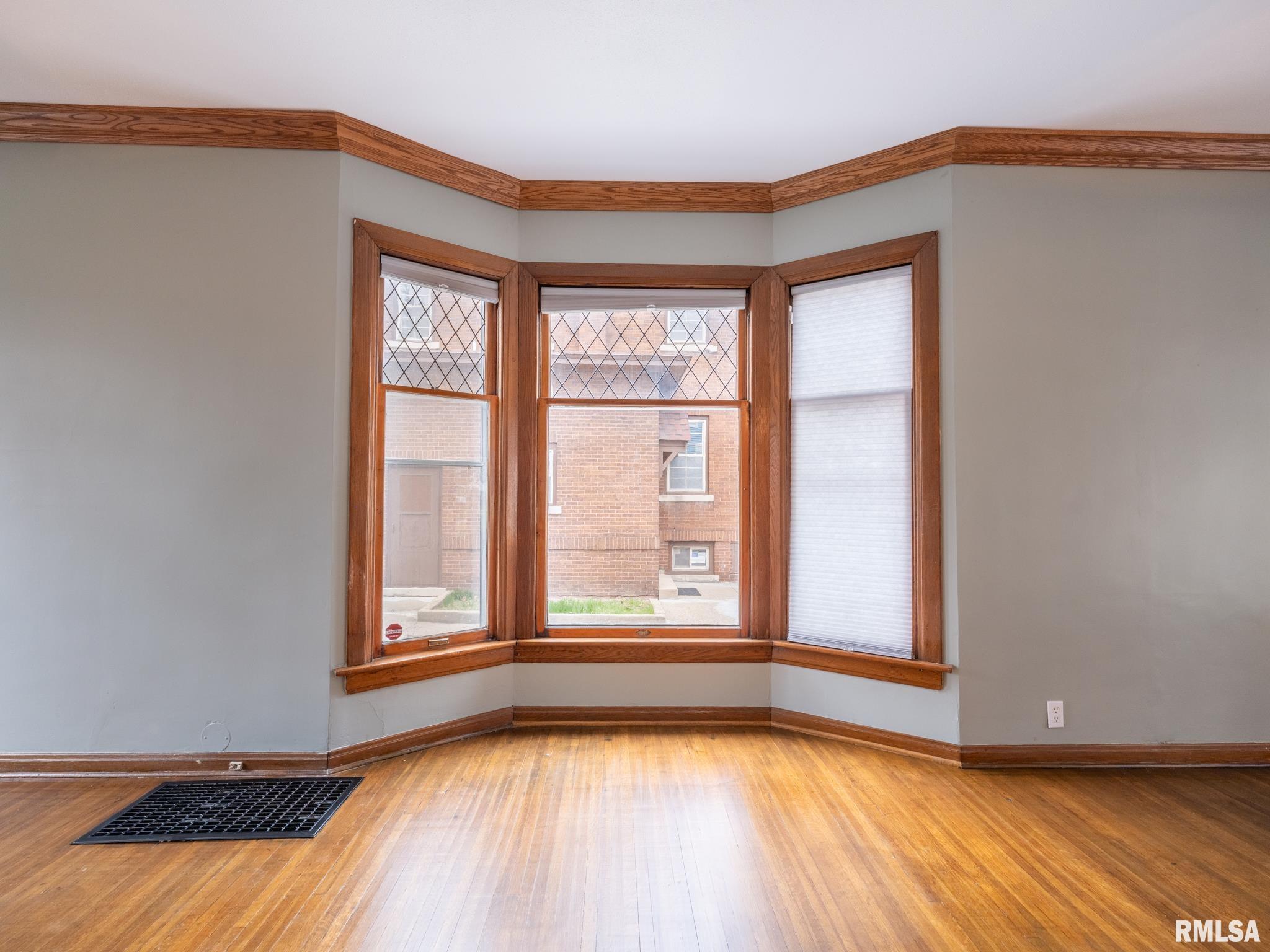 943 NE Glen Oak Avenue, Peoria, Illinois image 36