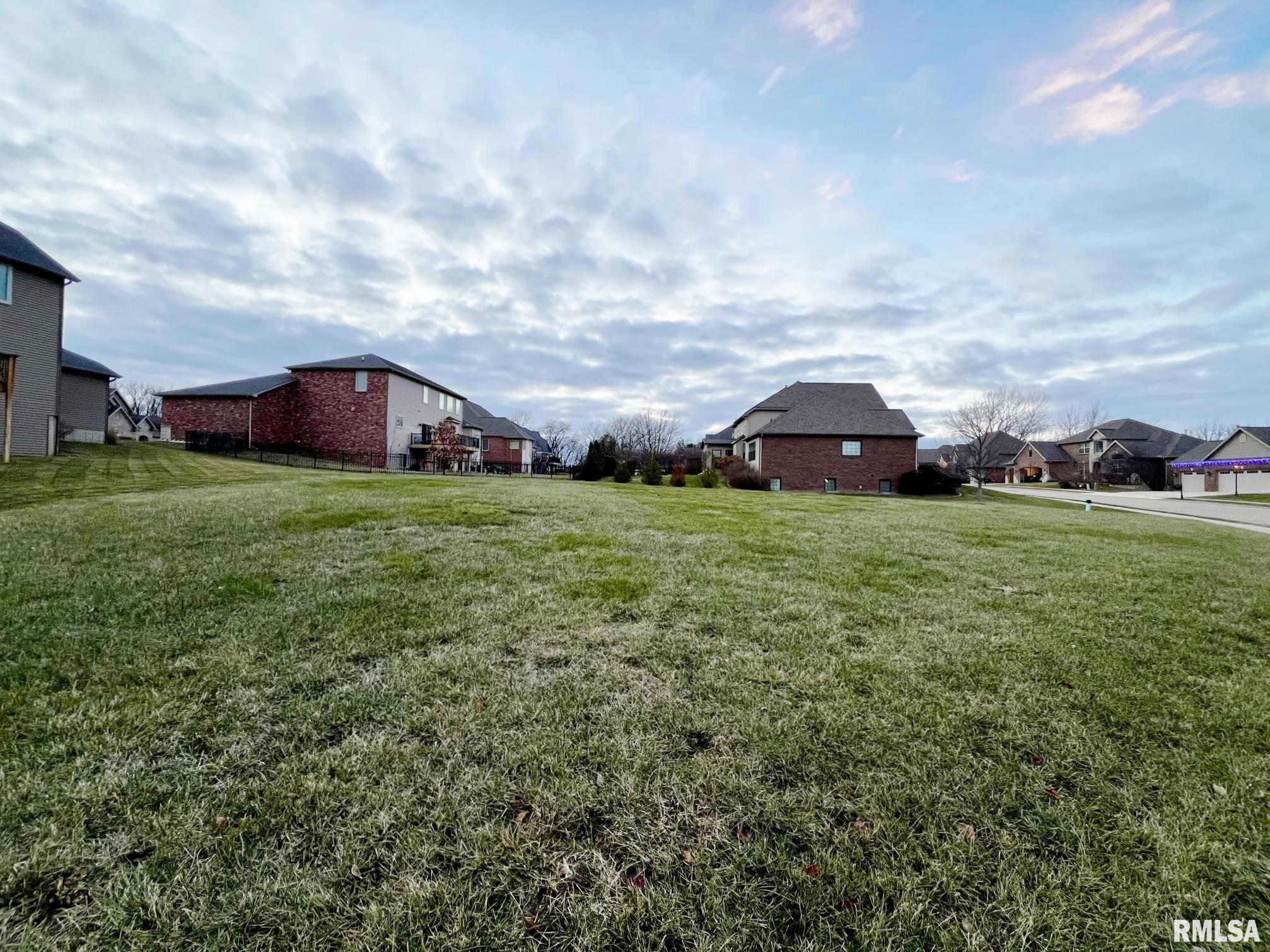 11227 N Stone Creek Drive, Dunlap, Illinois image 2