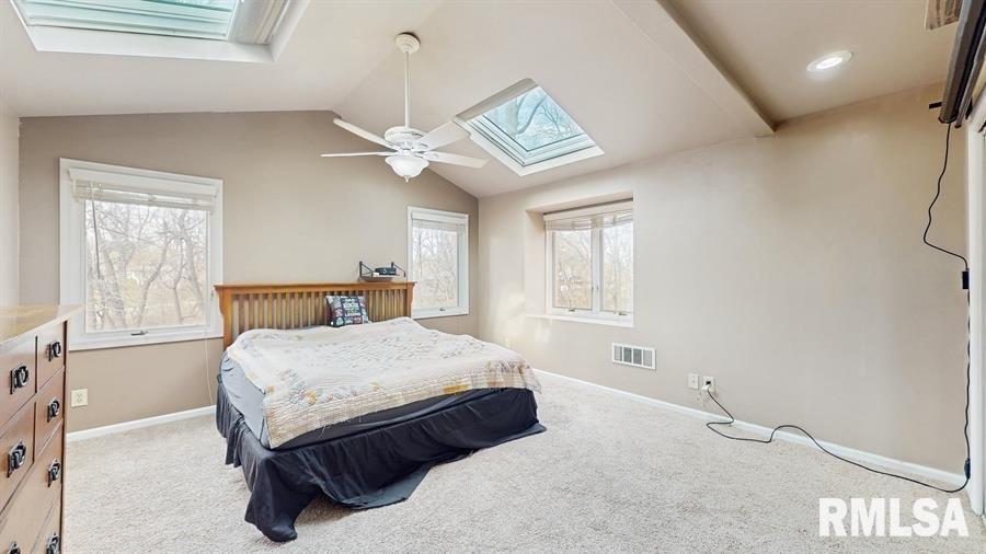 1229 35th Avenue, Moline, Illinois image 16