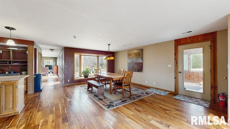 1229 35th Avenue, Moline, Illinois image 8