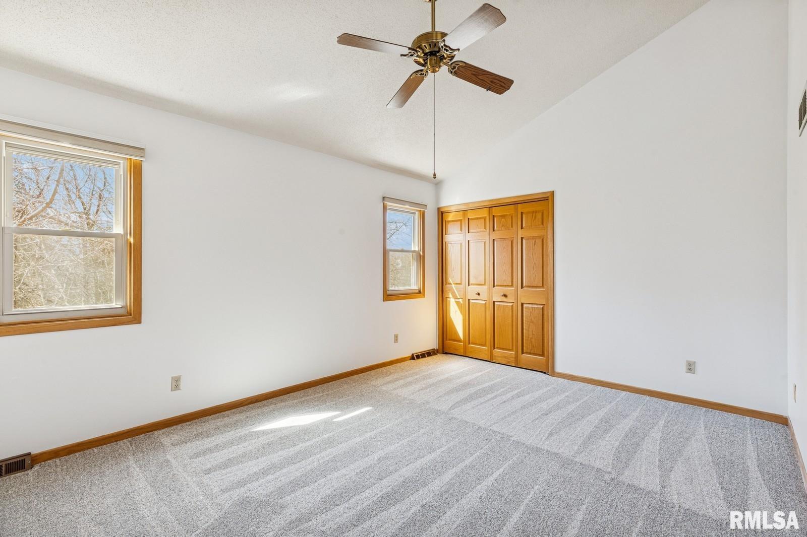 4260 Winston Place, Bettendorf, Iowa image 16