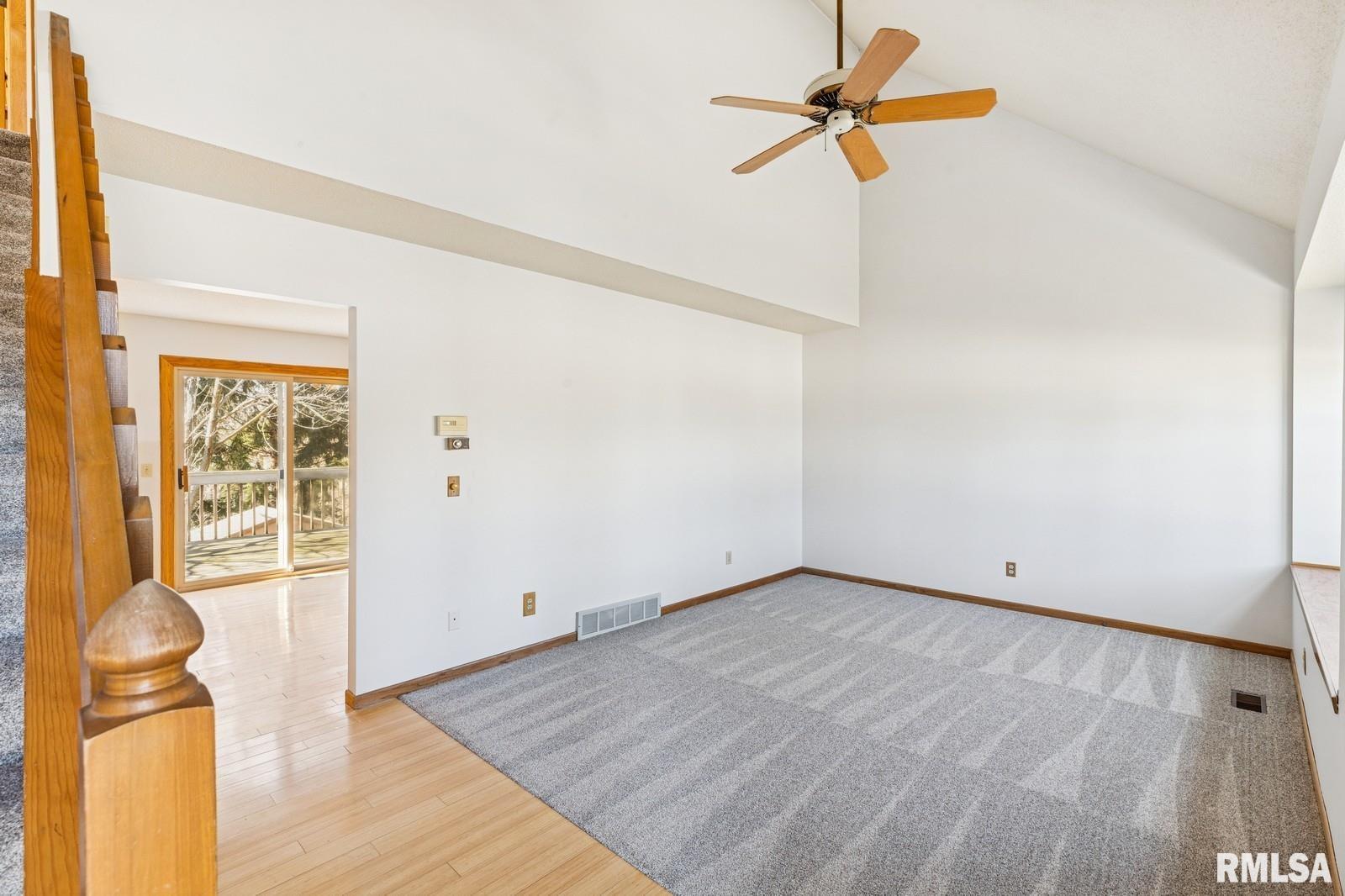 4260 Winston Place, Bettendorf, Iowa image 4