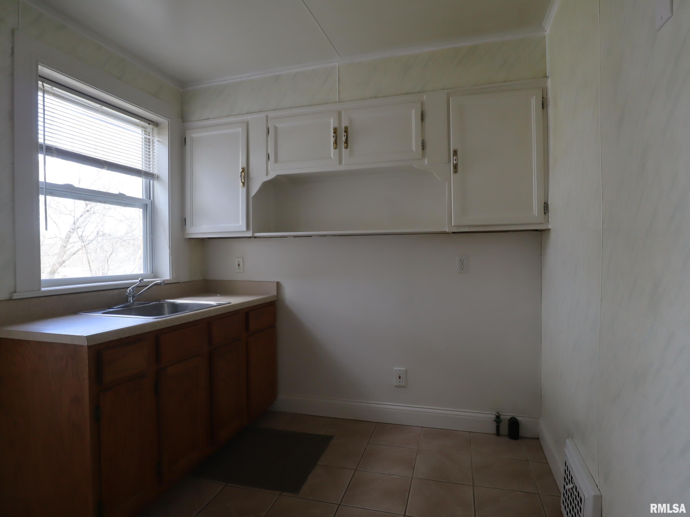 1315 E Rouse Avenue, Peoria, Illinois image 10