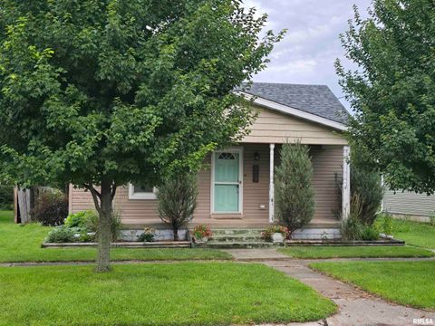 Homes For Sale - 508 N State Street<br/> Woodford County, Roanoke, IL 61561