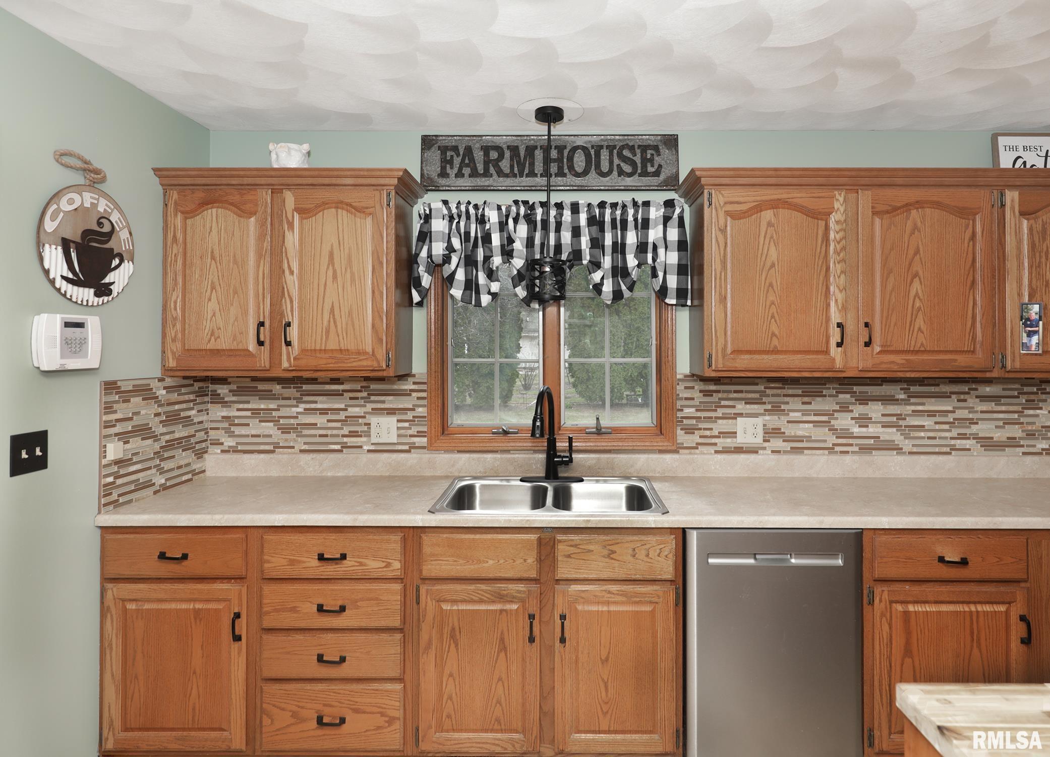 417 Margaret Street, Atkinson, Illinois image 16