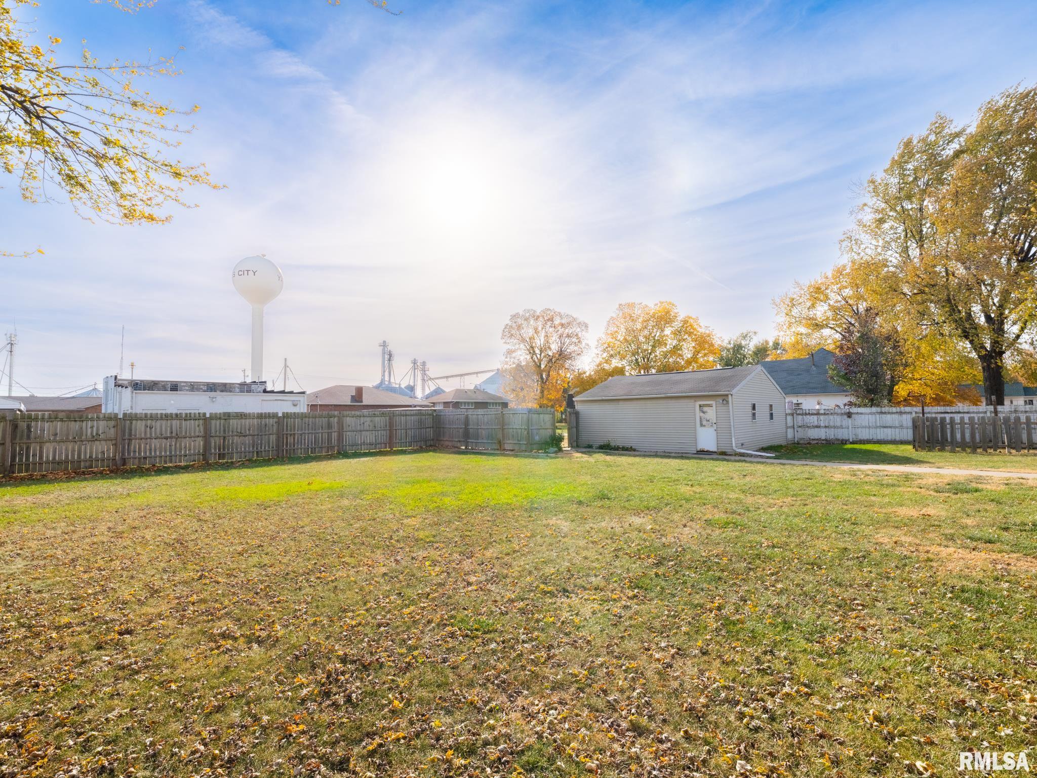 106 W Bishop Street, Yates City, Illinois image 48