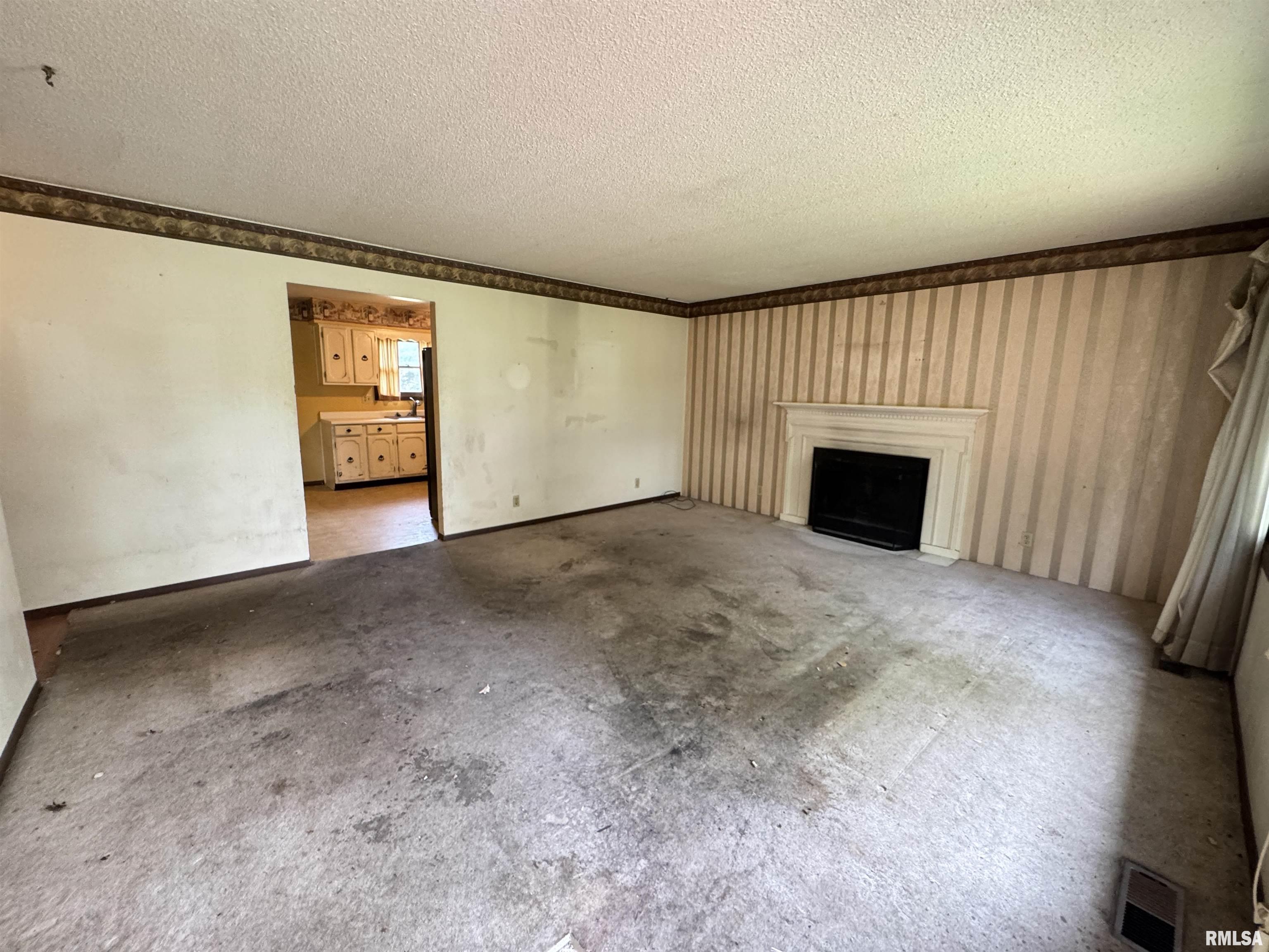 4267 Evergreen Drive, Galesburg, Illinois image 7