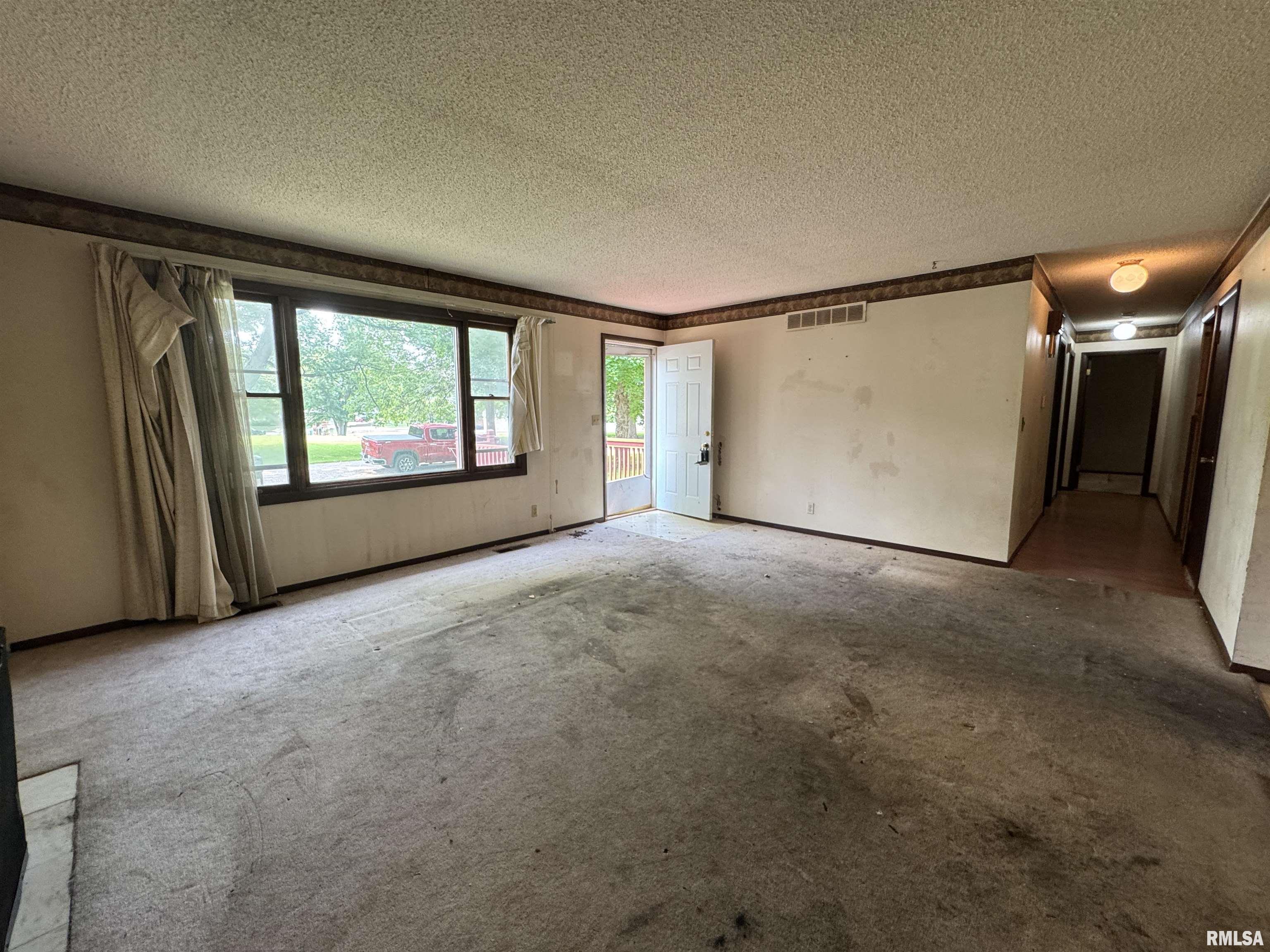 4267 Evergreen Drive, Galesburg, Illinois image 9