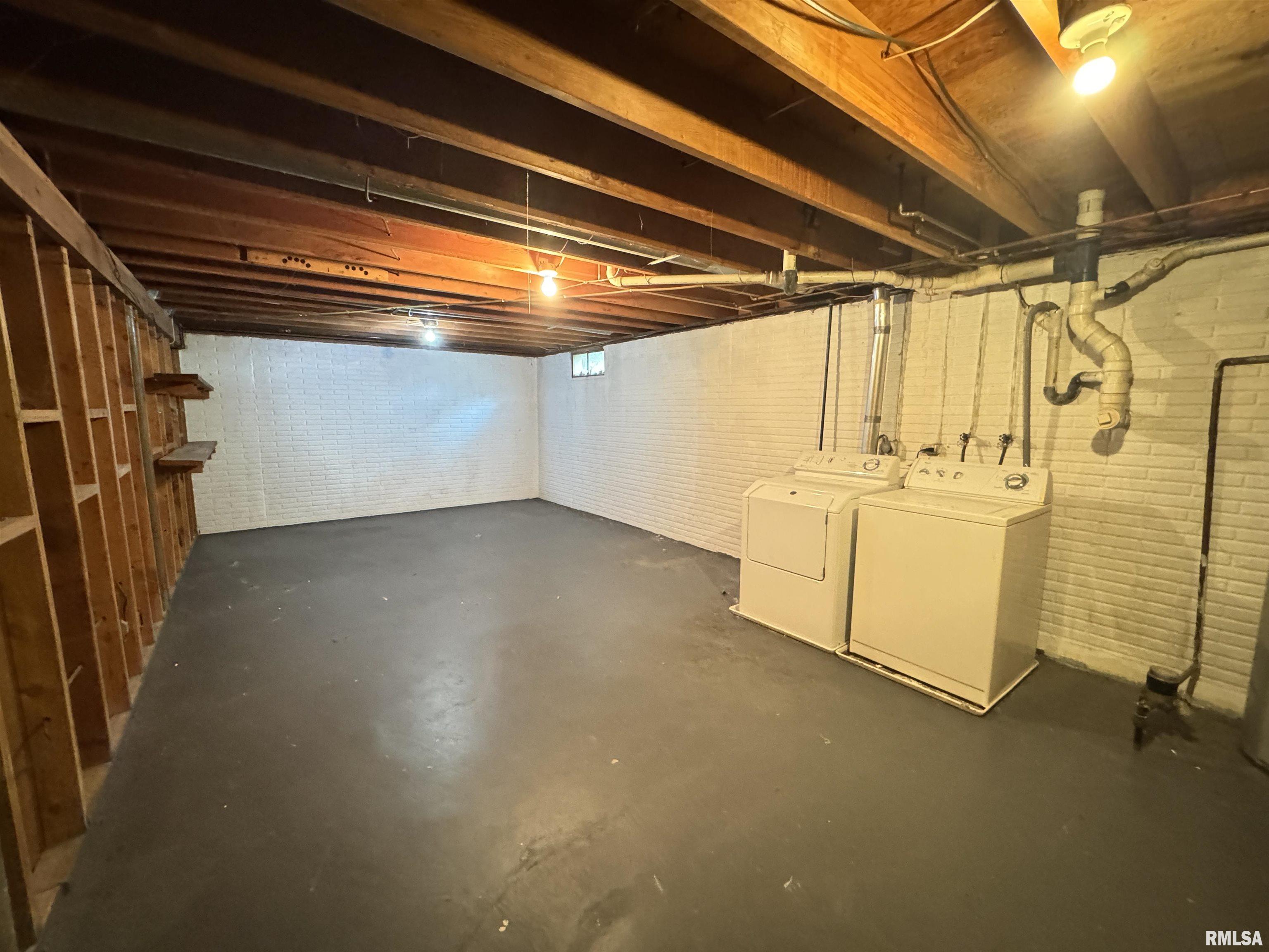 4267 Evergreen Drive, Galesburg, Illinois image 35