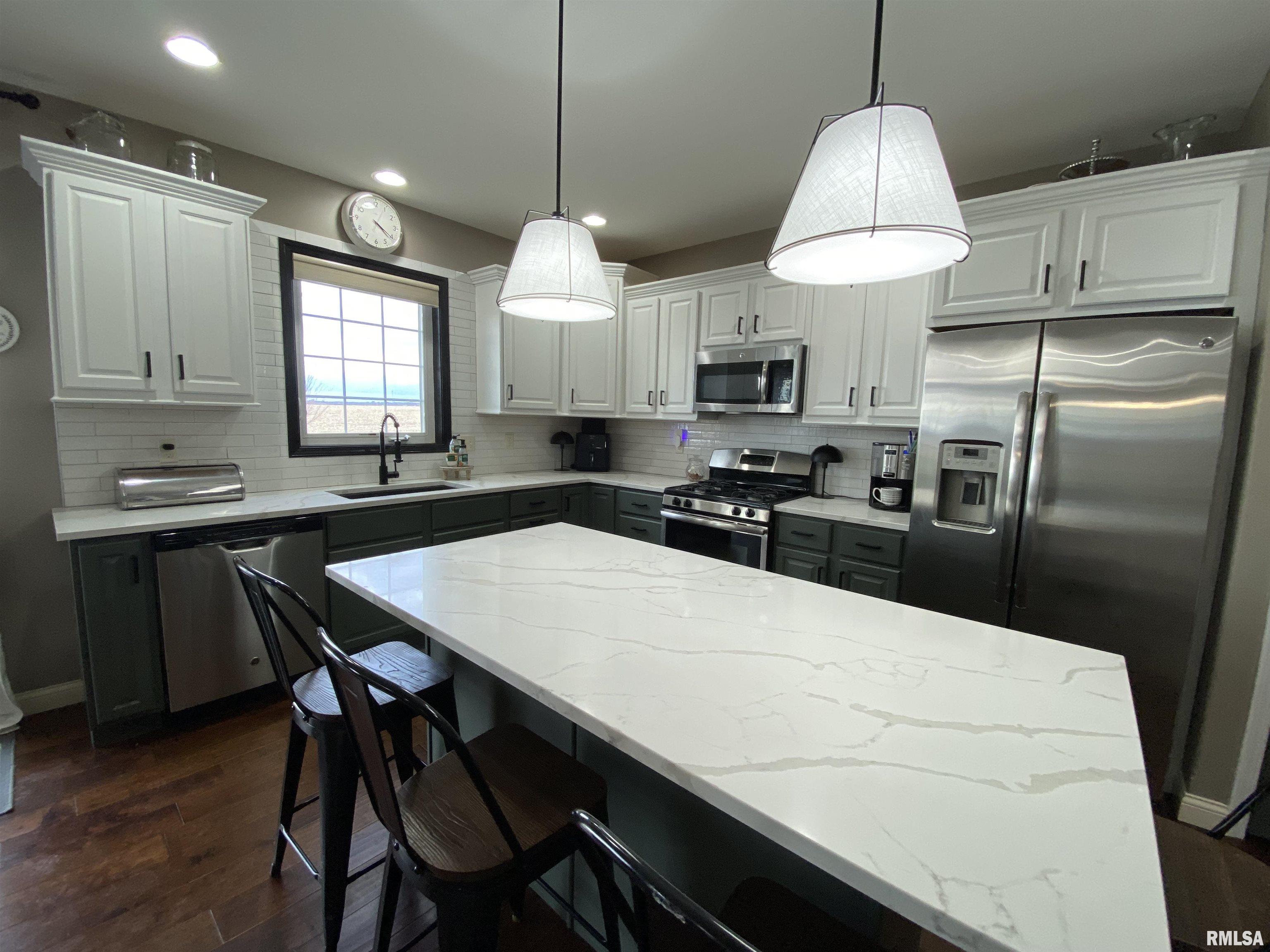 2811 W School Street, Dunlap, Illinois image 14