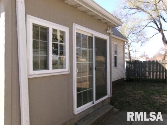 320 Walnut Street, Pekin, Illinois image 8