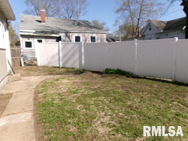 320 Walnut Street, Pekin, Illinois image 6
