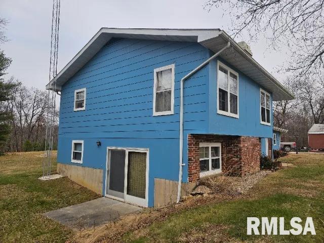 501 N Hun Street, Colchester, Illinois image 4