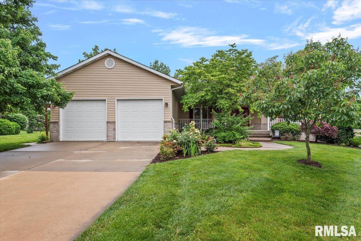 142 Lilac Lane, Chatham, Illinois image 2