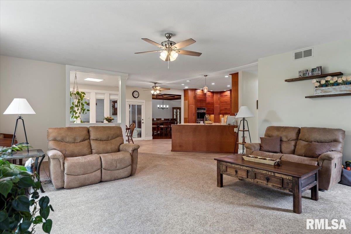 142 Lilac Lane, Chatham, Illinois image 26