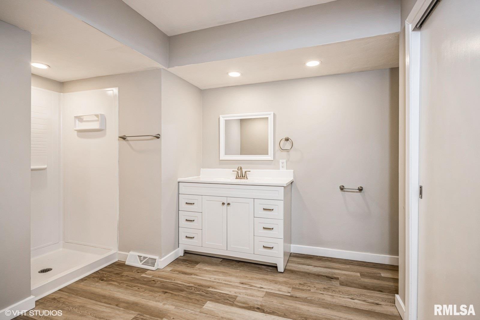 288 W Brown Avenue, Decatur, Illinois image 10