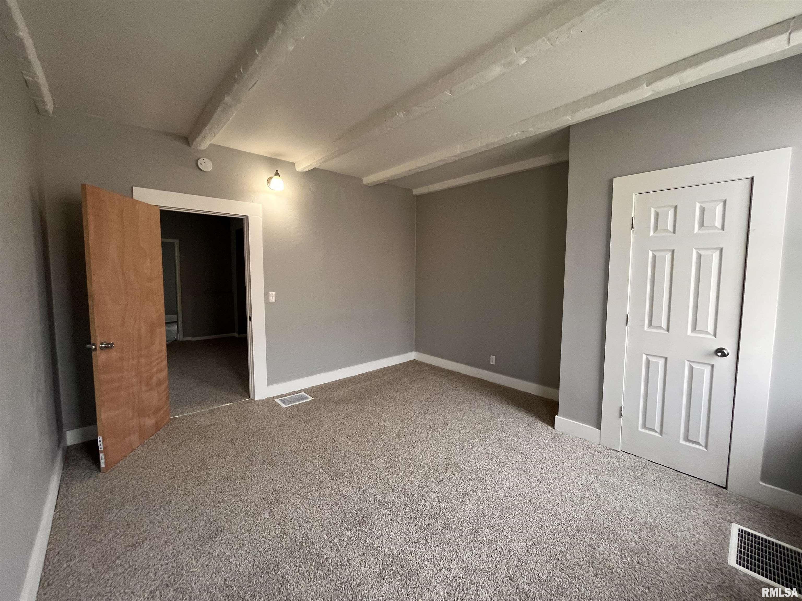 1627 W 4th Street, Davenport, Iowa image 9