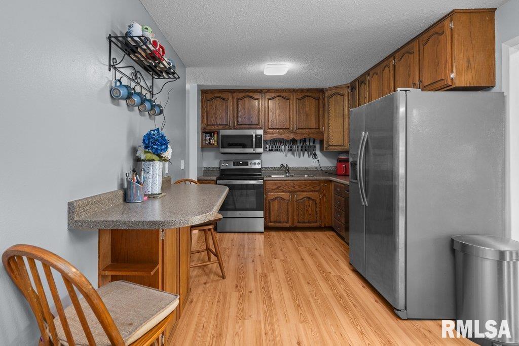 2303 Pinehurst Street, Bettendorf, Iowa image 7
