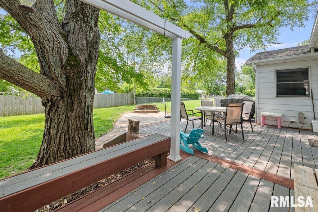 2303 Pinehurst Street, Bettendorf, Iowa image 34