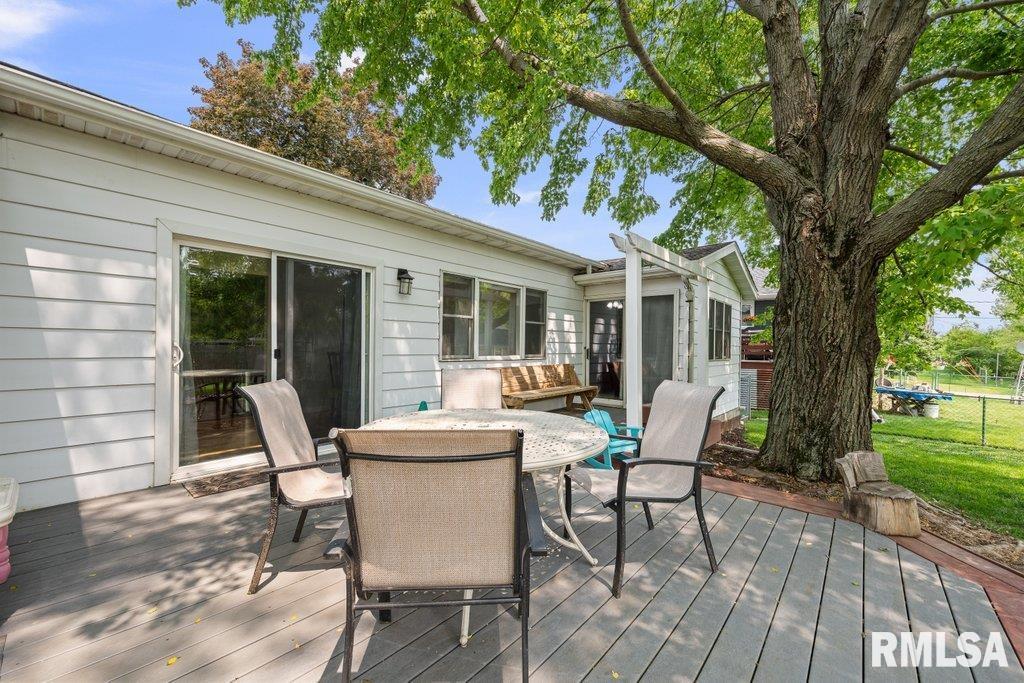 2303 Pinehurst Street, Bettendorf, Iowa image 35