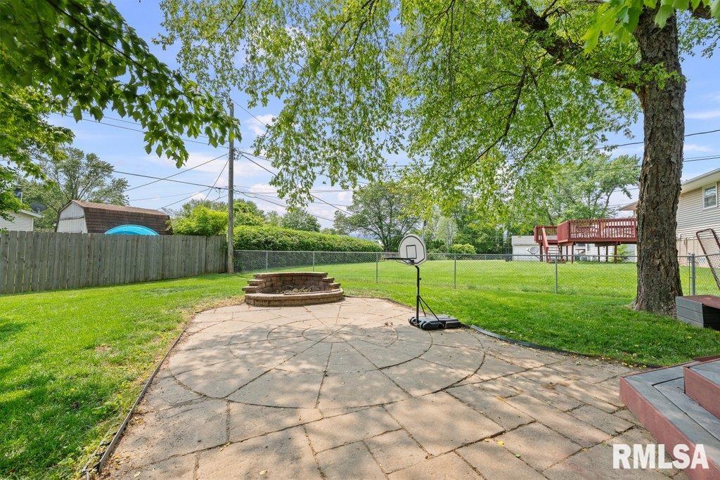 2303 Pinehurst Street, Bettendorf, Iowa image 36
