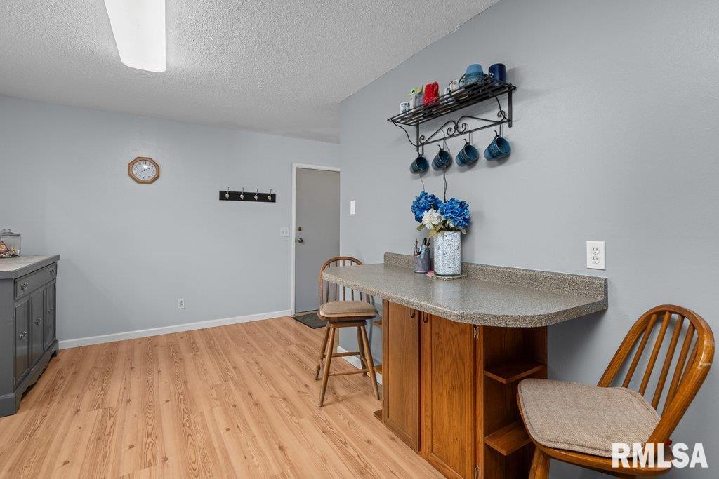 2303 Pinehurst Street, Bettendorf, Iowa image 8