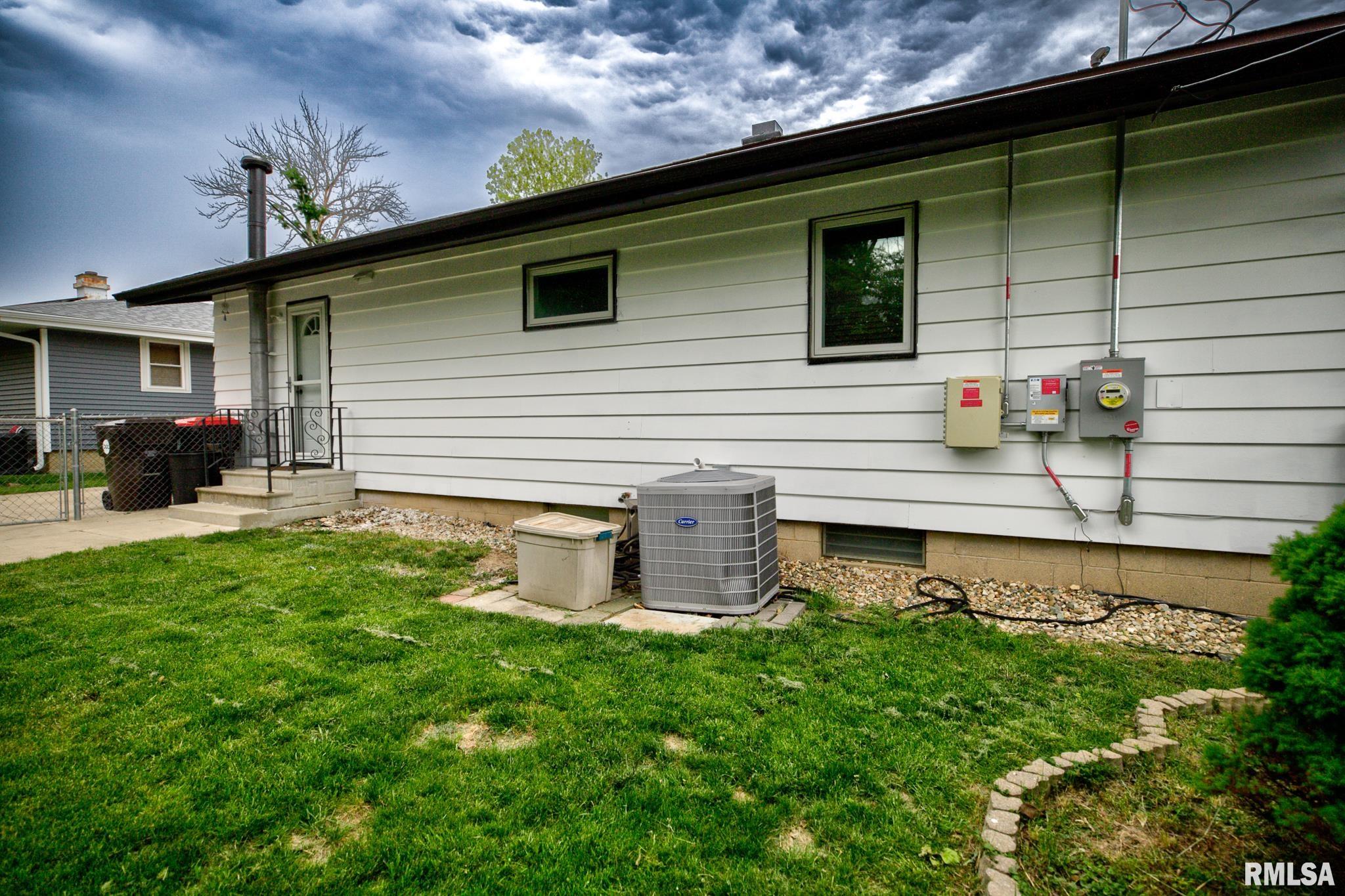 5619 N Western Avenue, Peoria, Illinois image 4