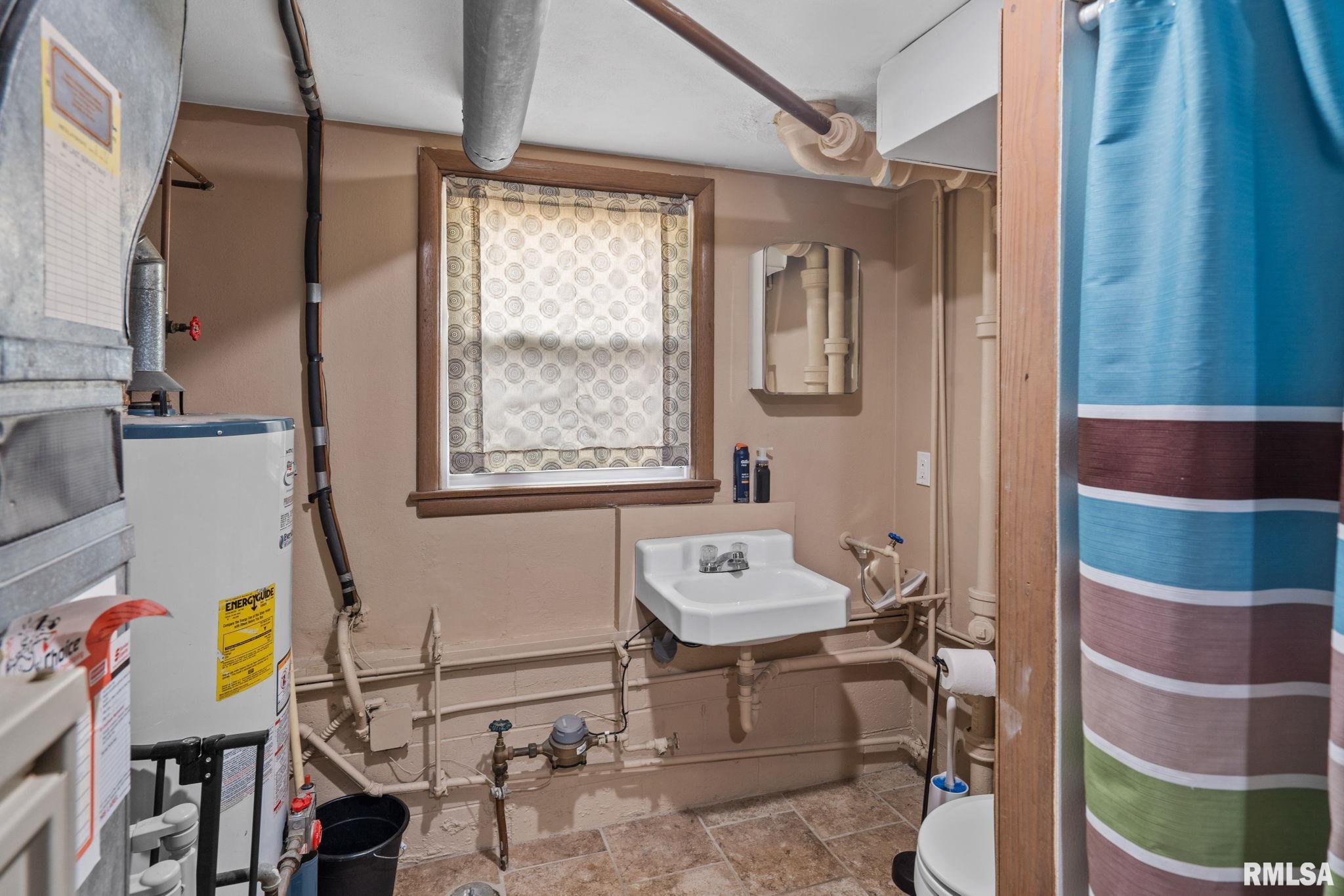 932 Jones Street, Bettendorf, Iowa image 20