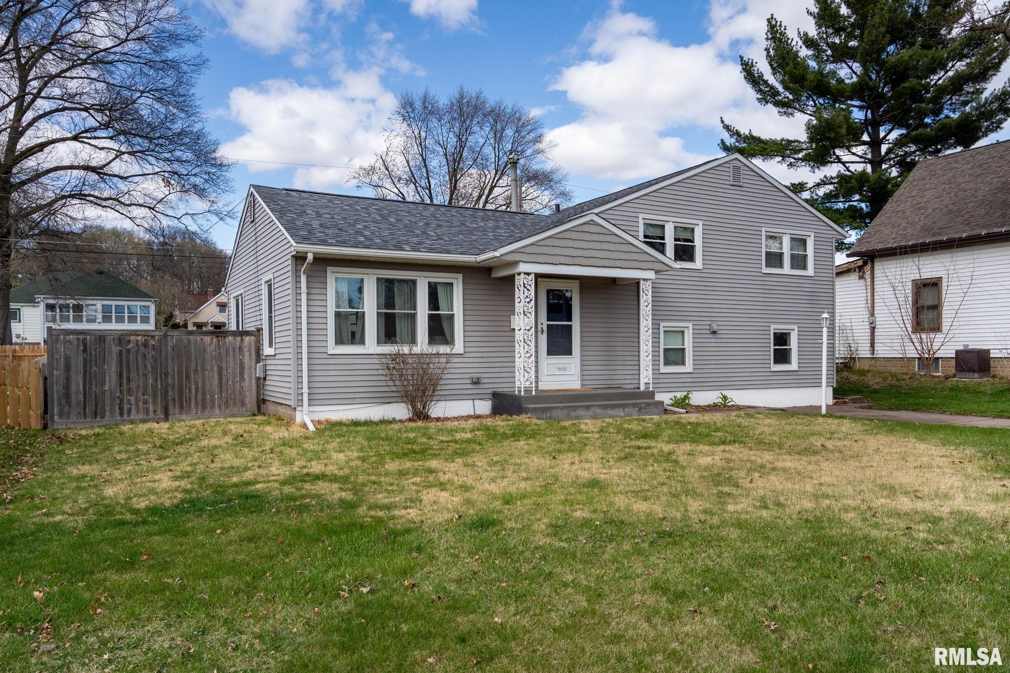 932 Jones Street, Bettendorf, Iowa image 29
