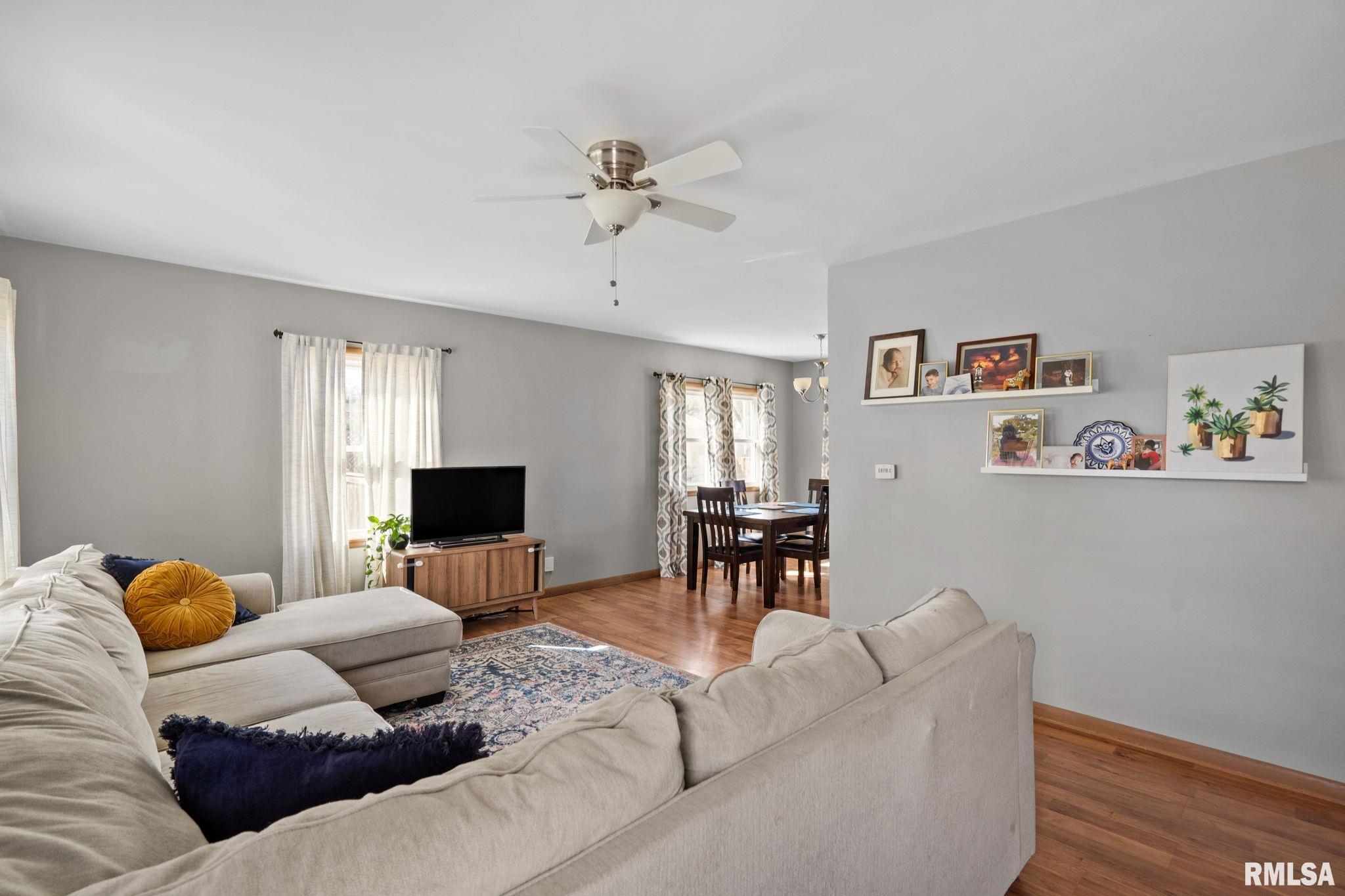 932 Jones Street, Bettendorf, Iowa image 3