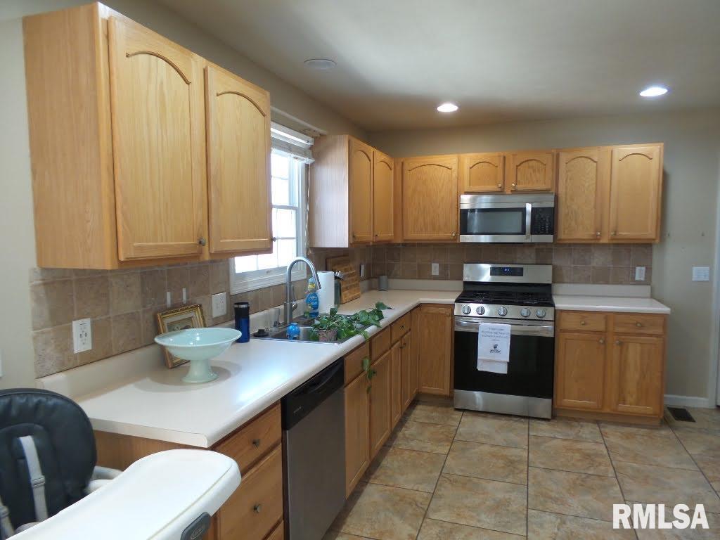 11511 N Scotts Trail, Dunlap, Illinois image 22