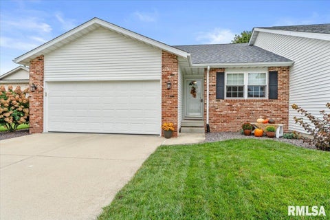 Homes For Sale - 2307 Knoxville Drive<br/> Springfield, IL 62711