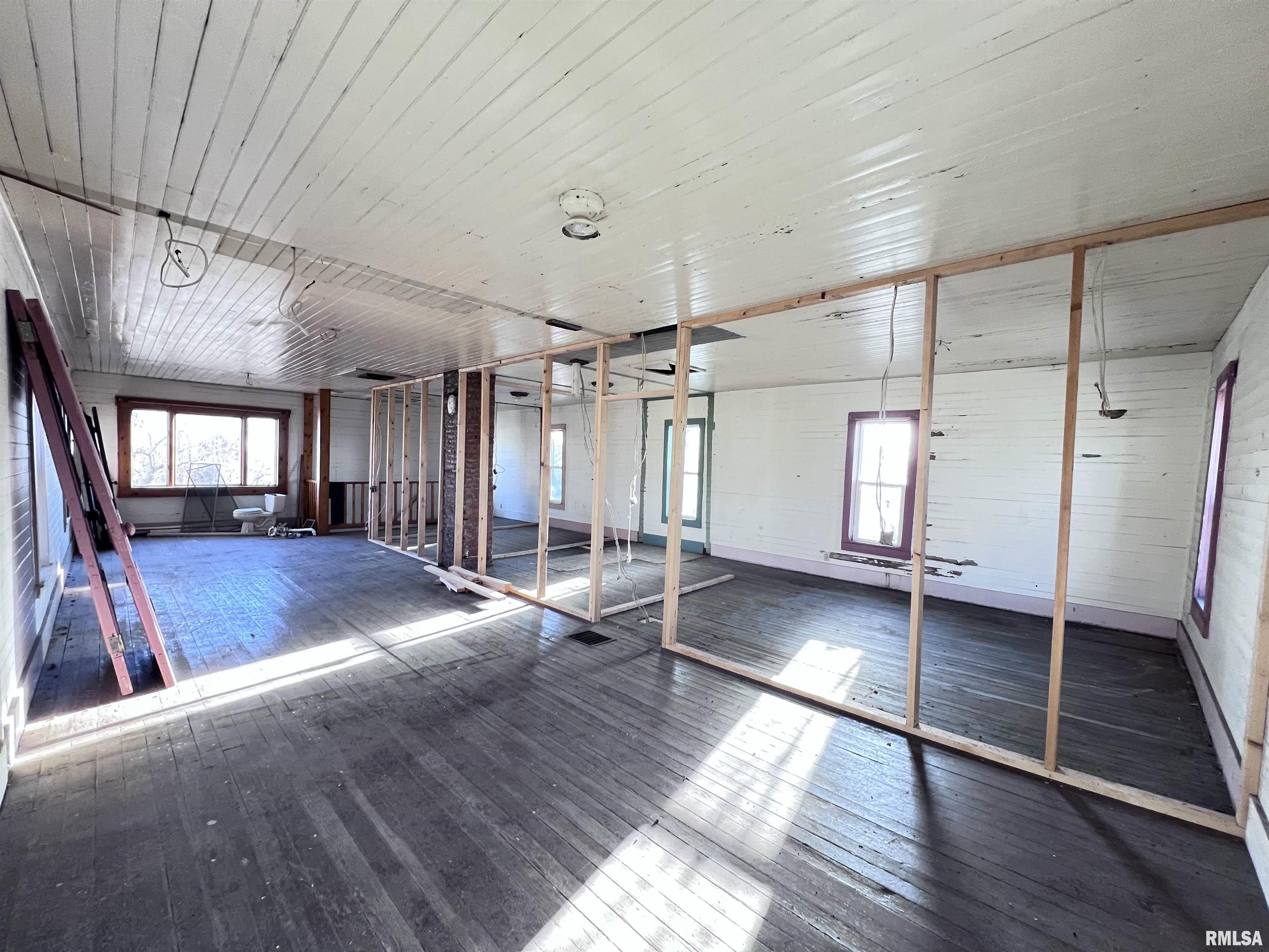 105 E Pine Street, Alto Pass, Illinois image 13