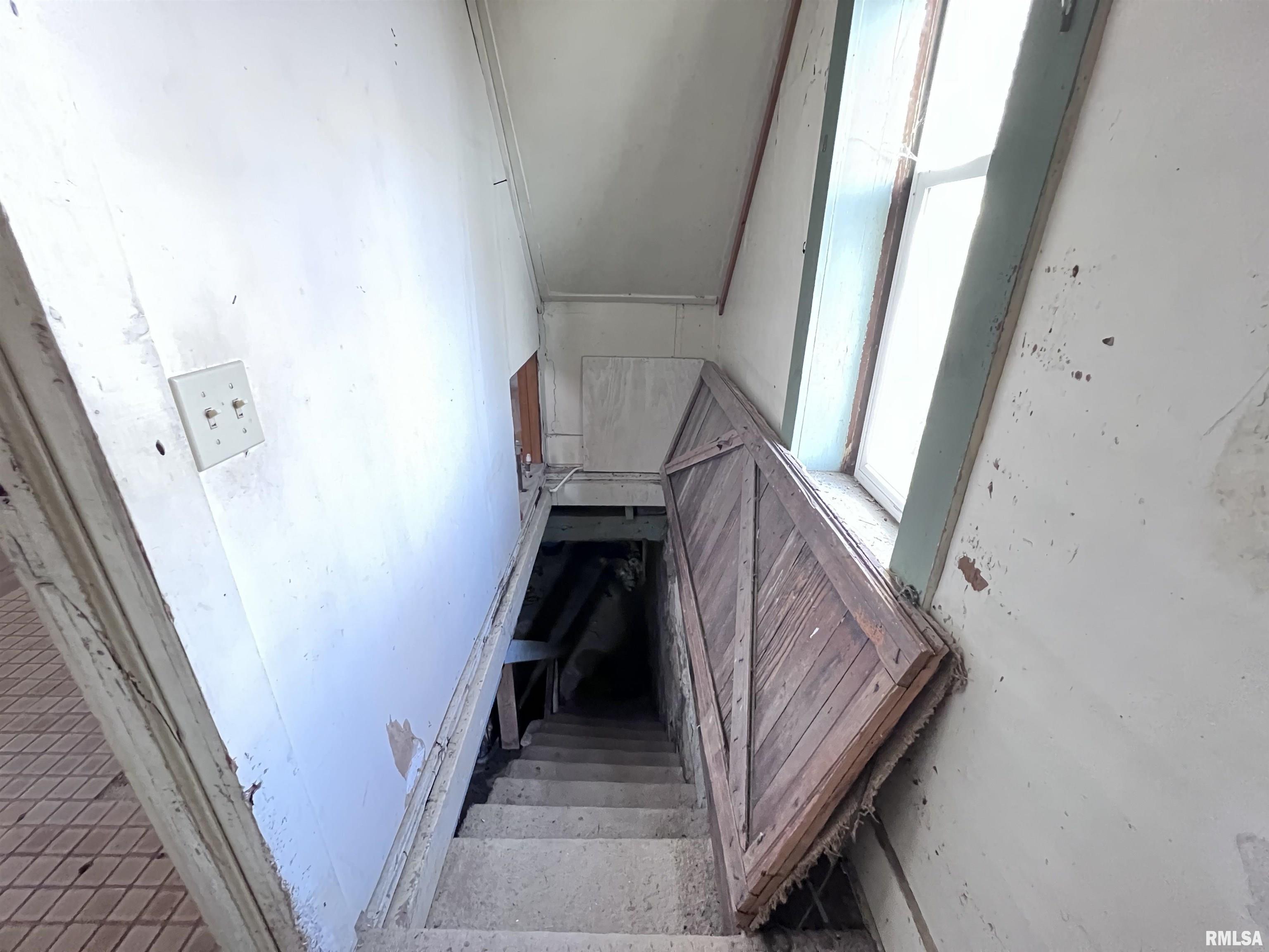 105 E Pine Street, Alto Pass, Illinois image 19
