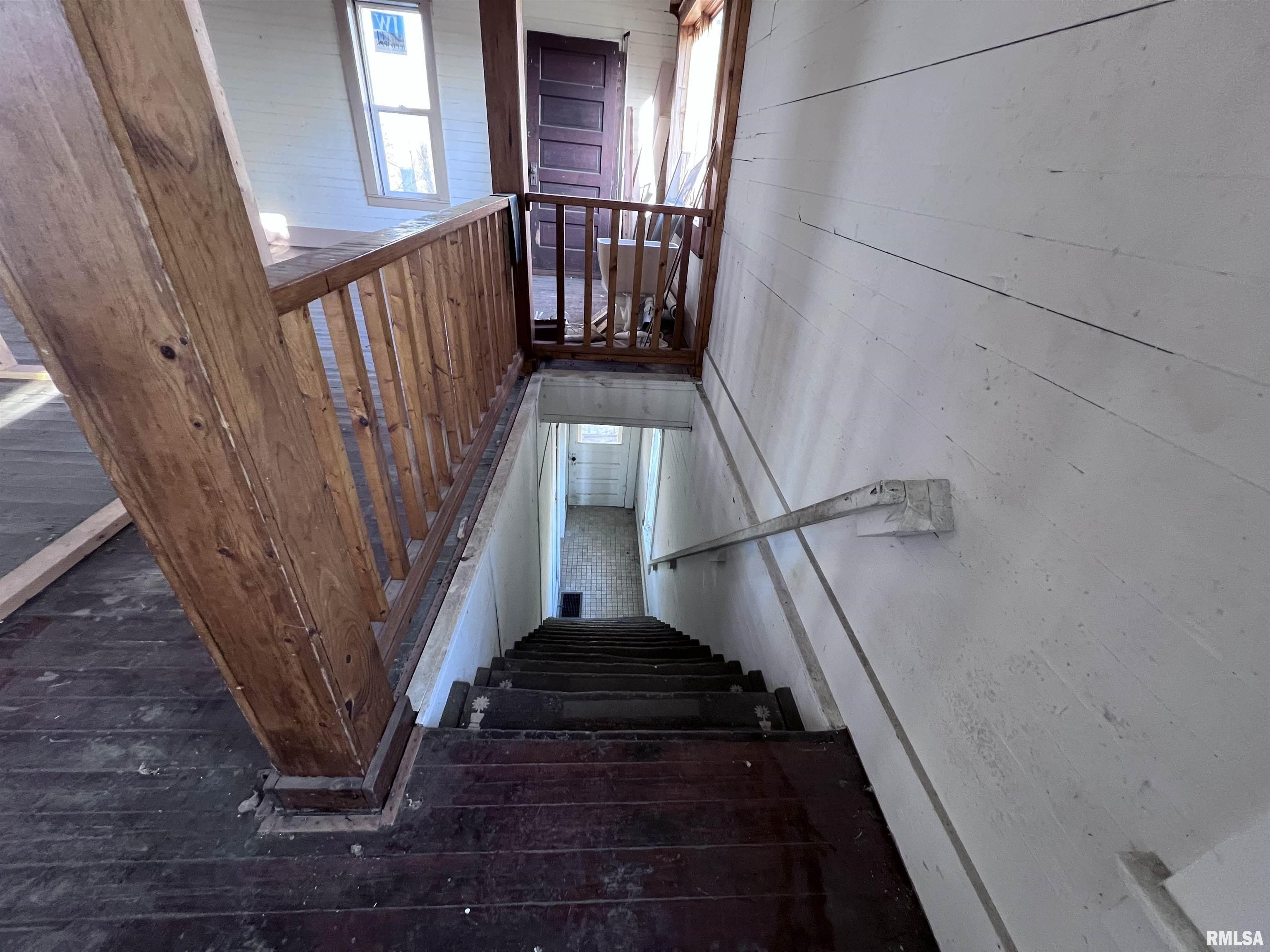 105 E Pine Street, Alto Pass, Illinois image 17