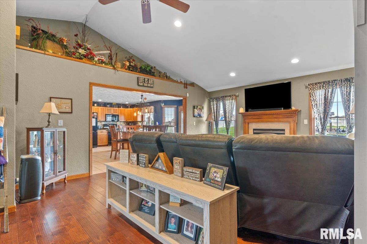1071 Brittin Place, Sherman, Illinois image 10