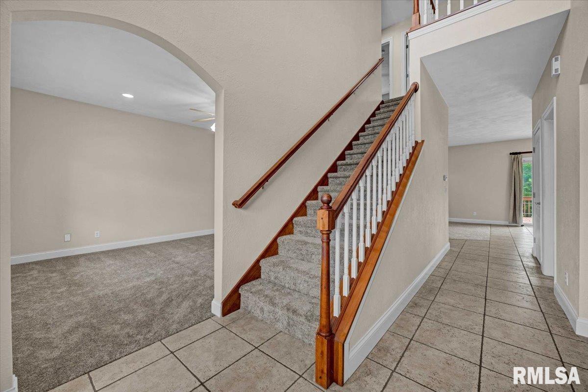 412 Westminster Road, Germantown Hills, Illinois image 2