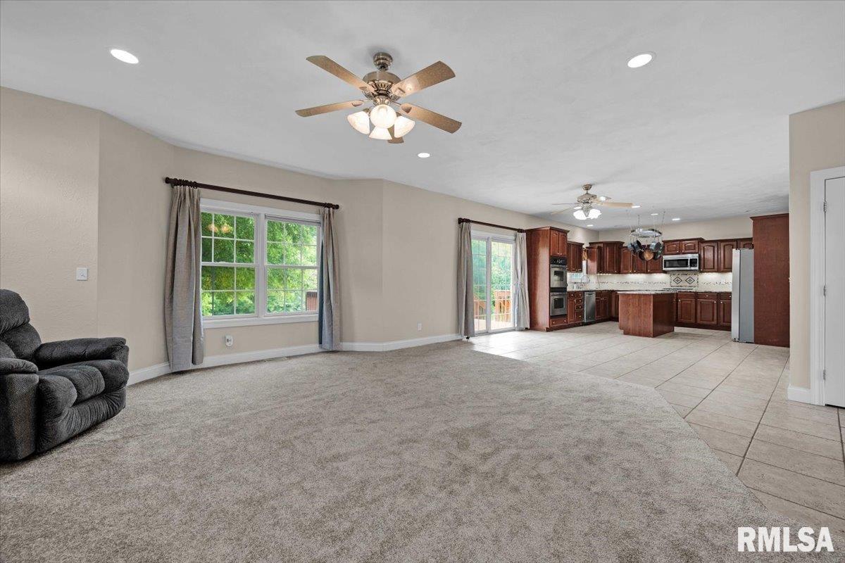 412 Westminster Road, Germantown Hills, Illinois image 5