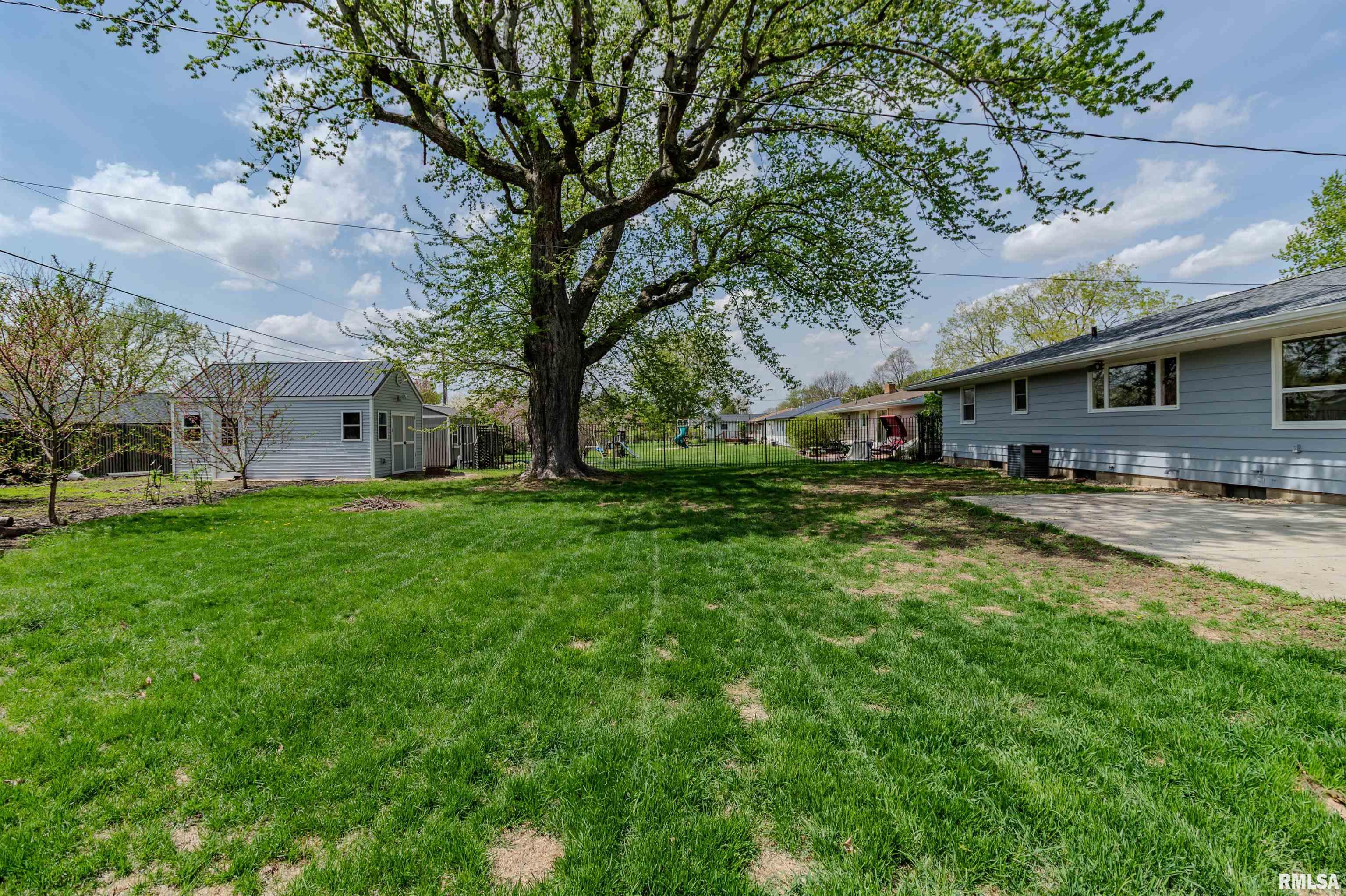 501 W High Street, Roanoke, Illinois image 5