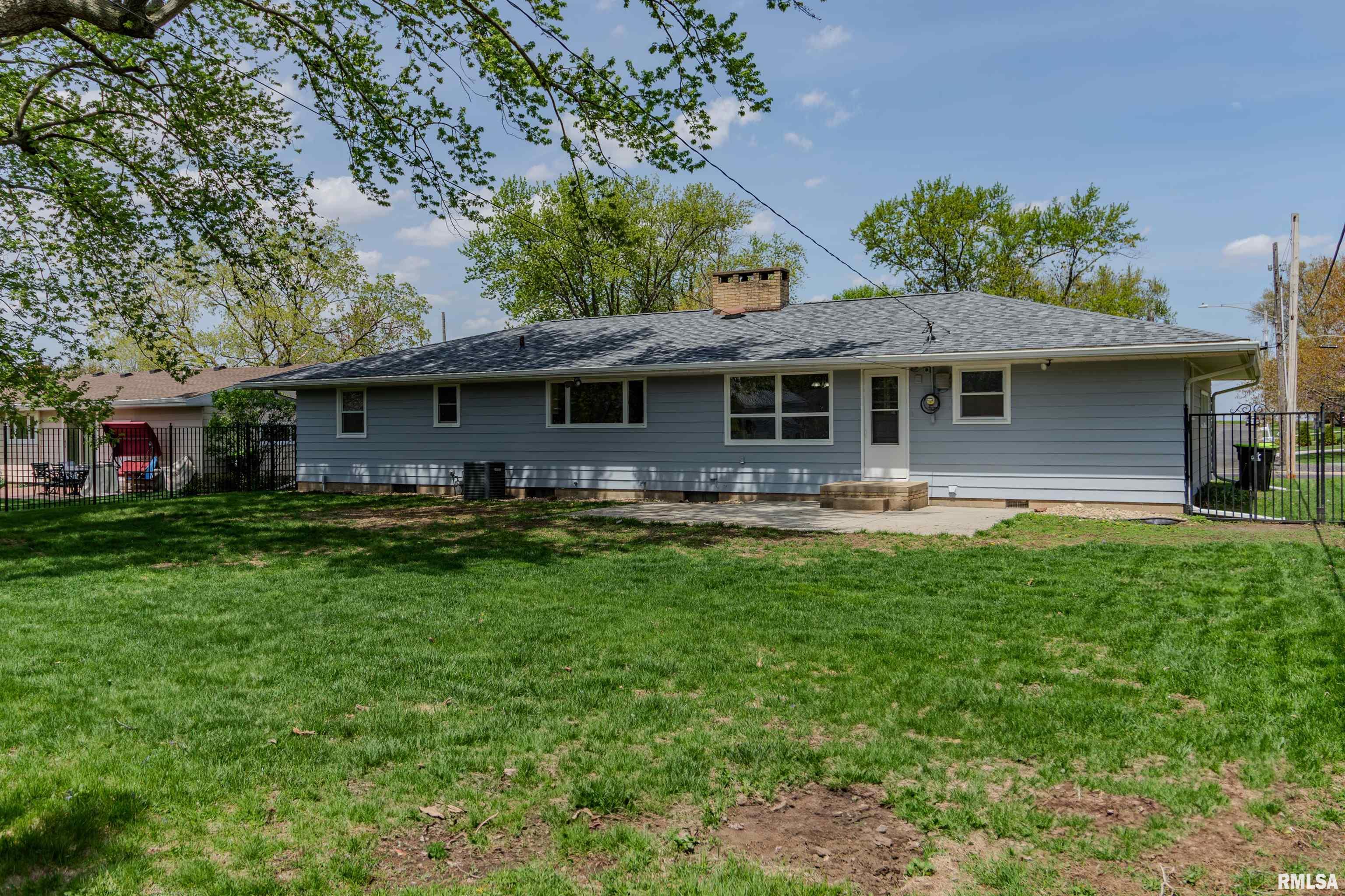 501 W High Street, Roanoke, Illinois image 6