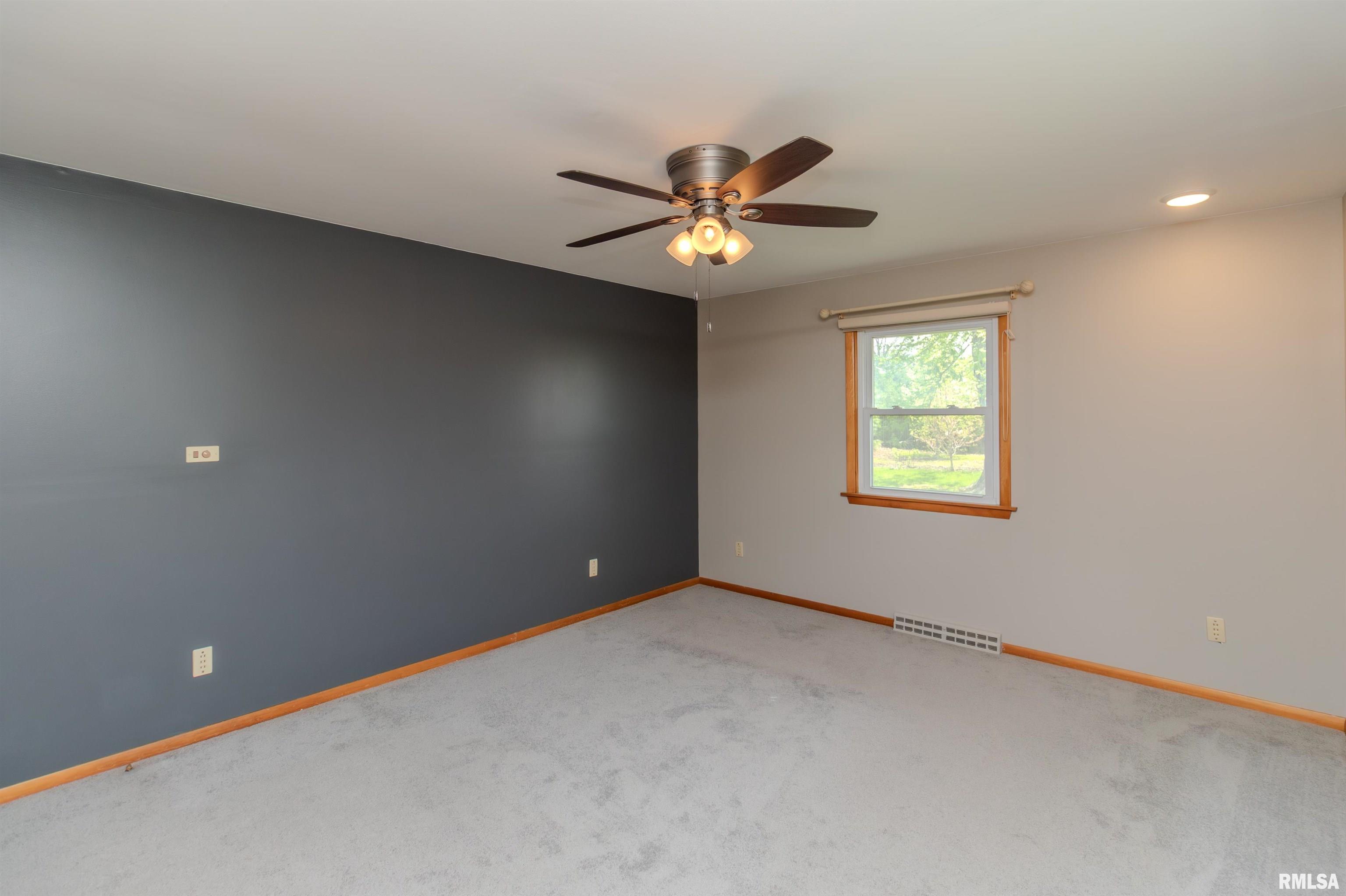 501 W High Street, Roanoke, Illinois image 44