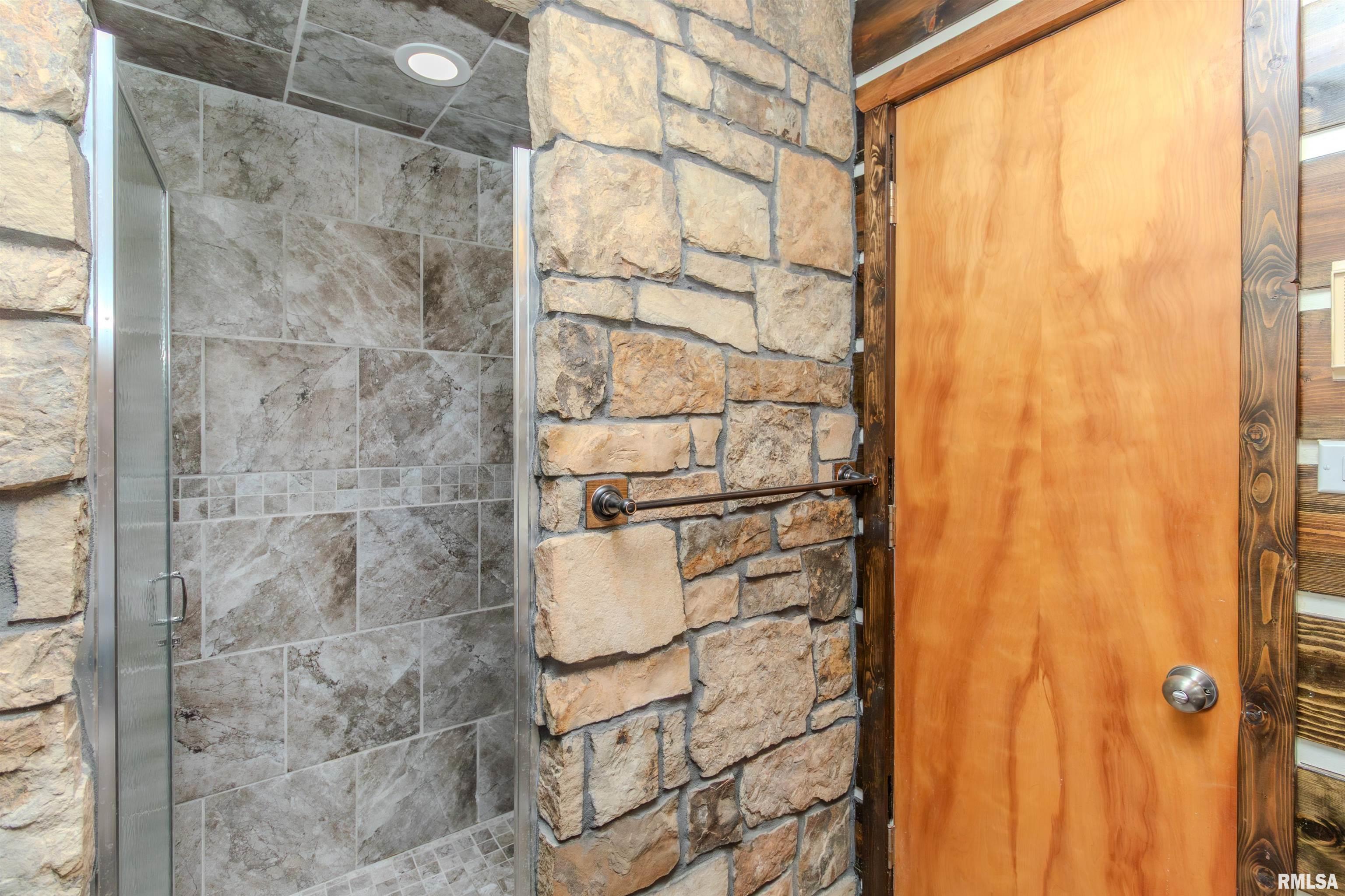501 W High Street, Roanoke, Illinois image 31