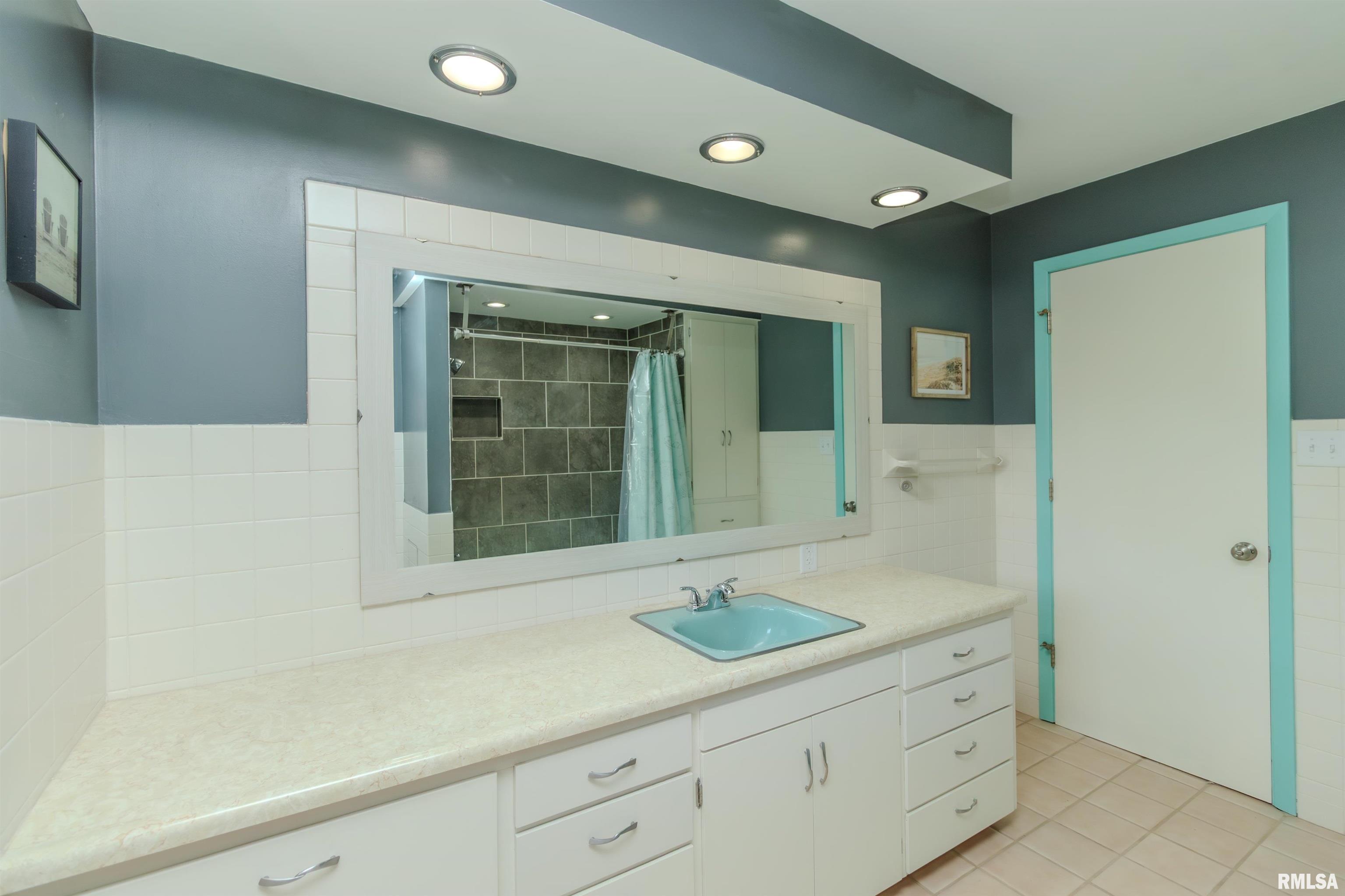 501 W High Street, Roanoke, Illinois image 38