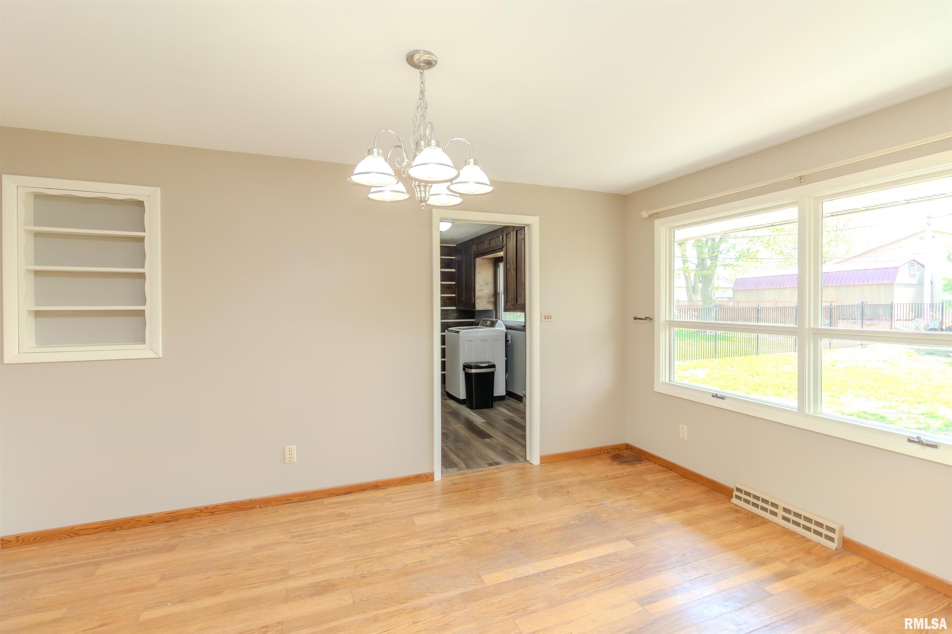 501 W High Street, Roanoke, Illinois image 23