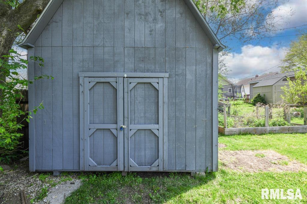 335 South Street, Pekin, Illinois image 12