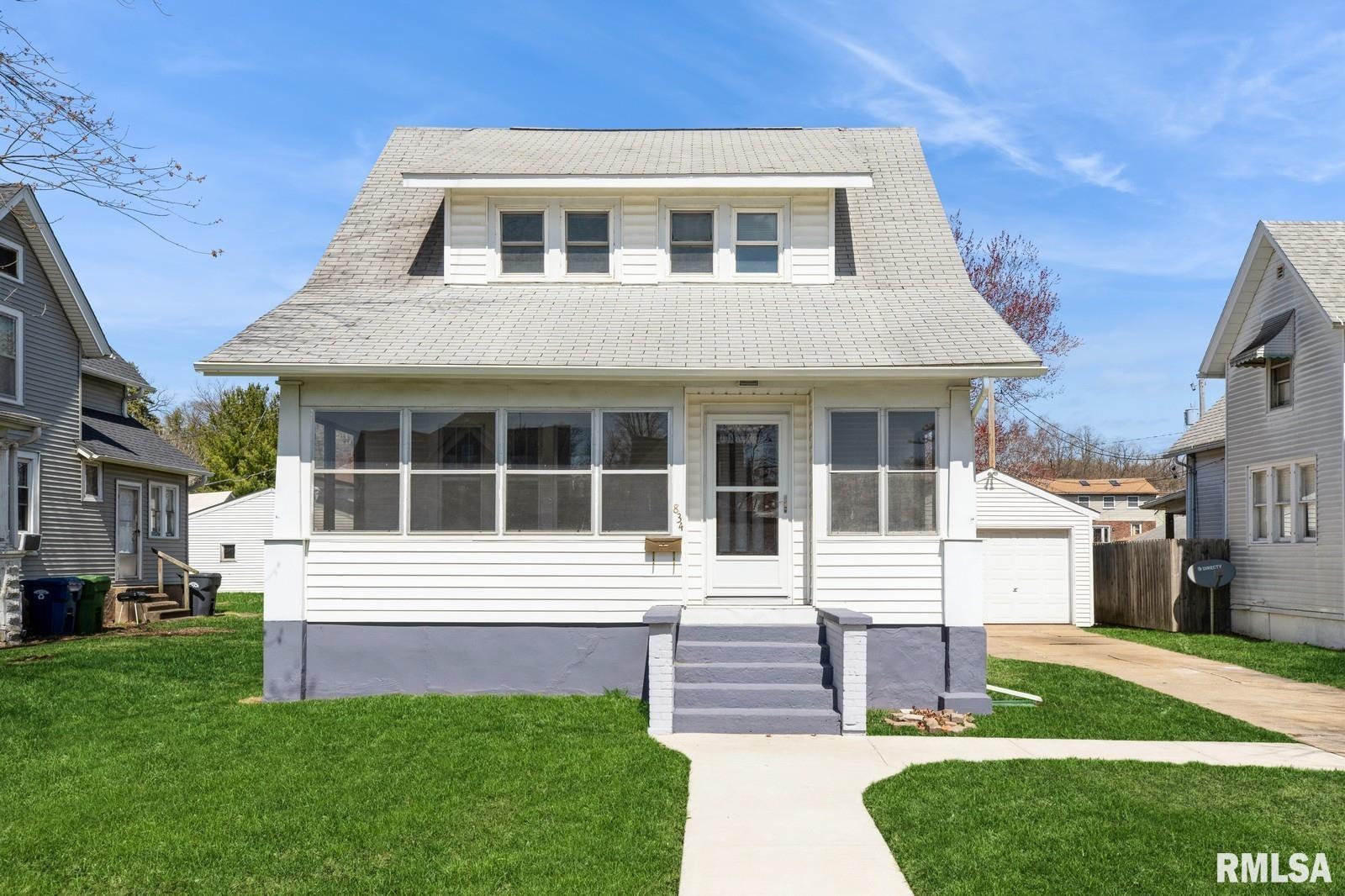 834 4th Avenue South, Clinton, Iowa image 1